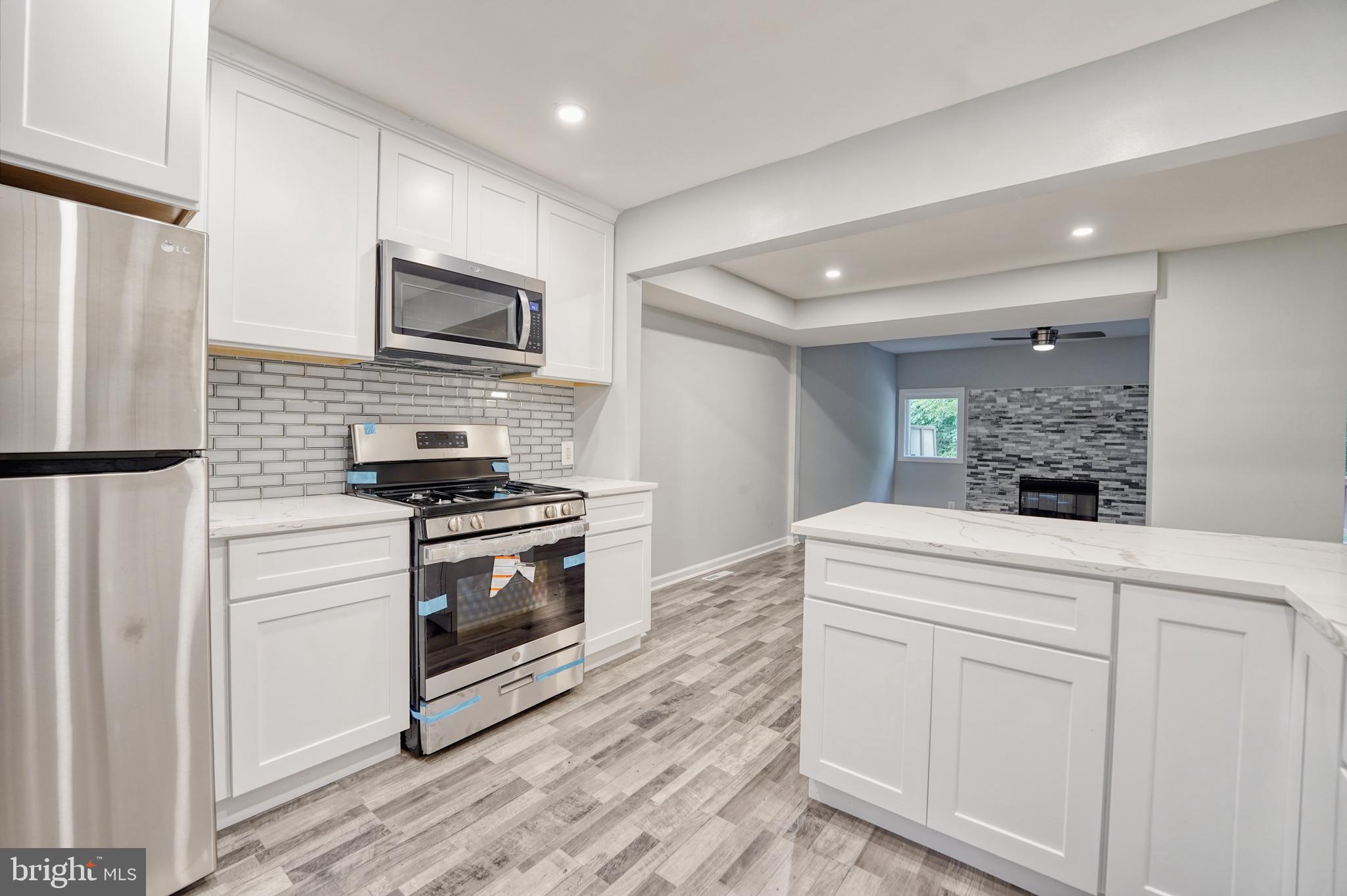 HOBBITS GLEN - Residential