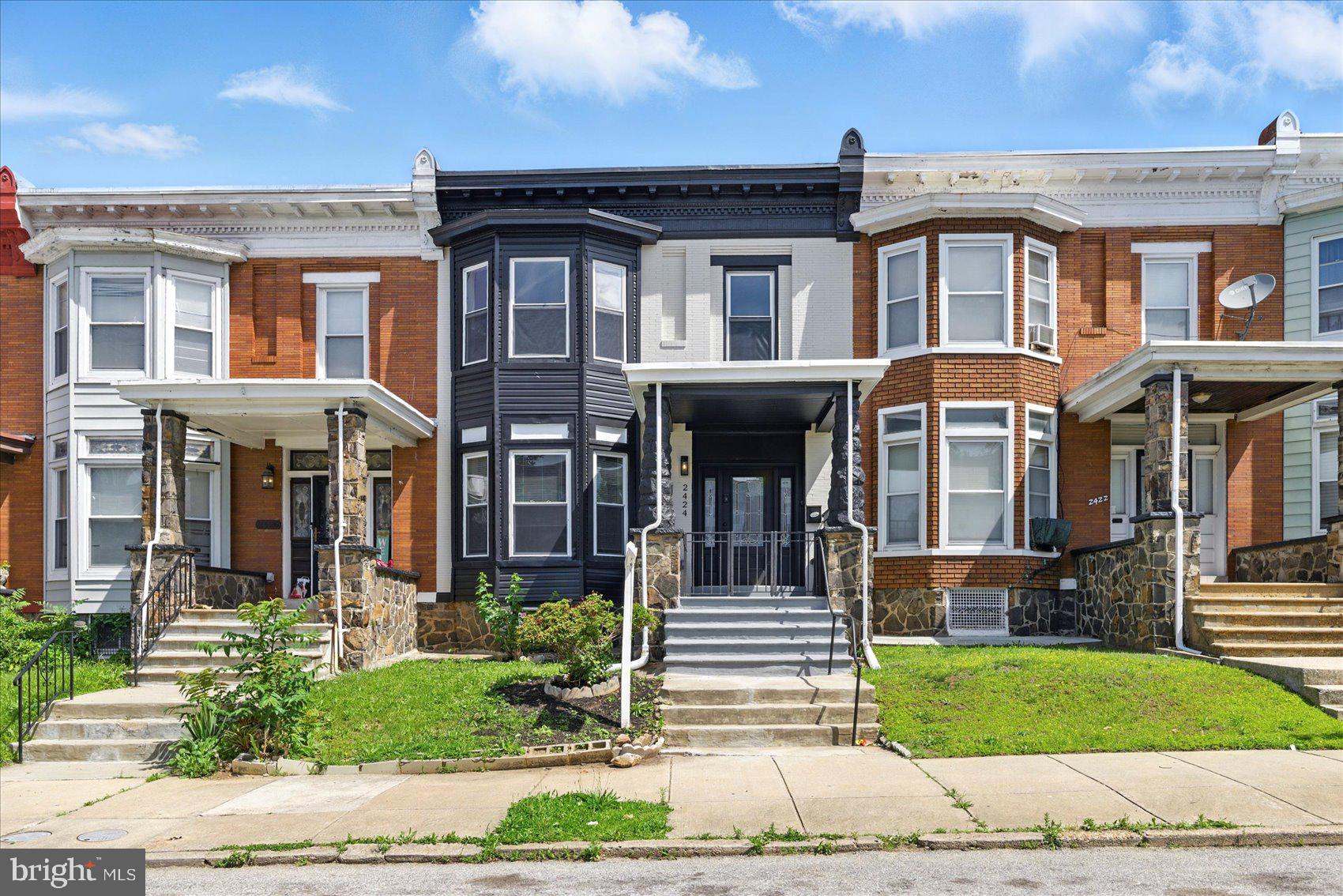 EVERGREEN LAWN - Residential