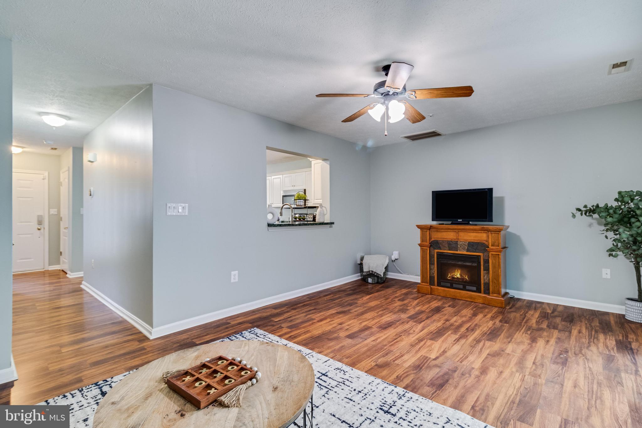 PICKETTS HARBOR - Residential