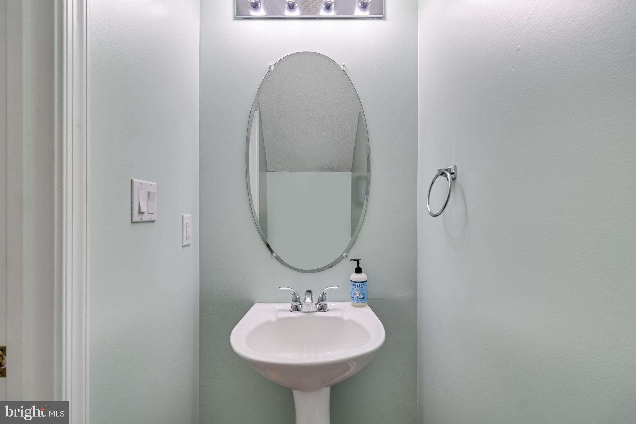 PICKETTS HARBOR - Residential