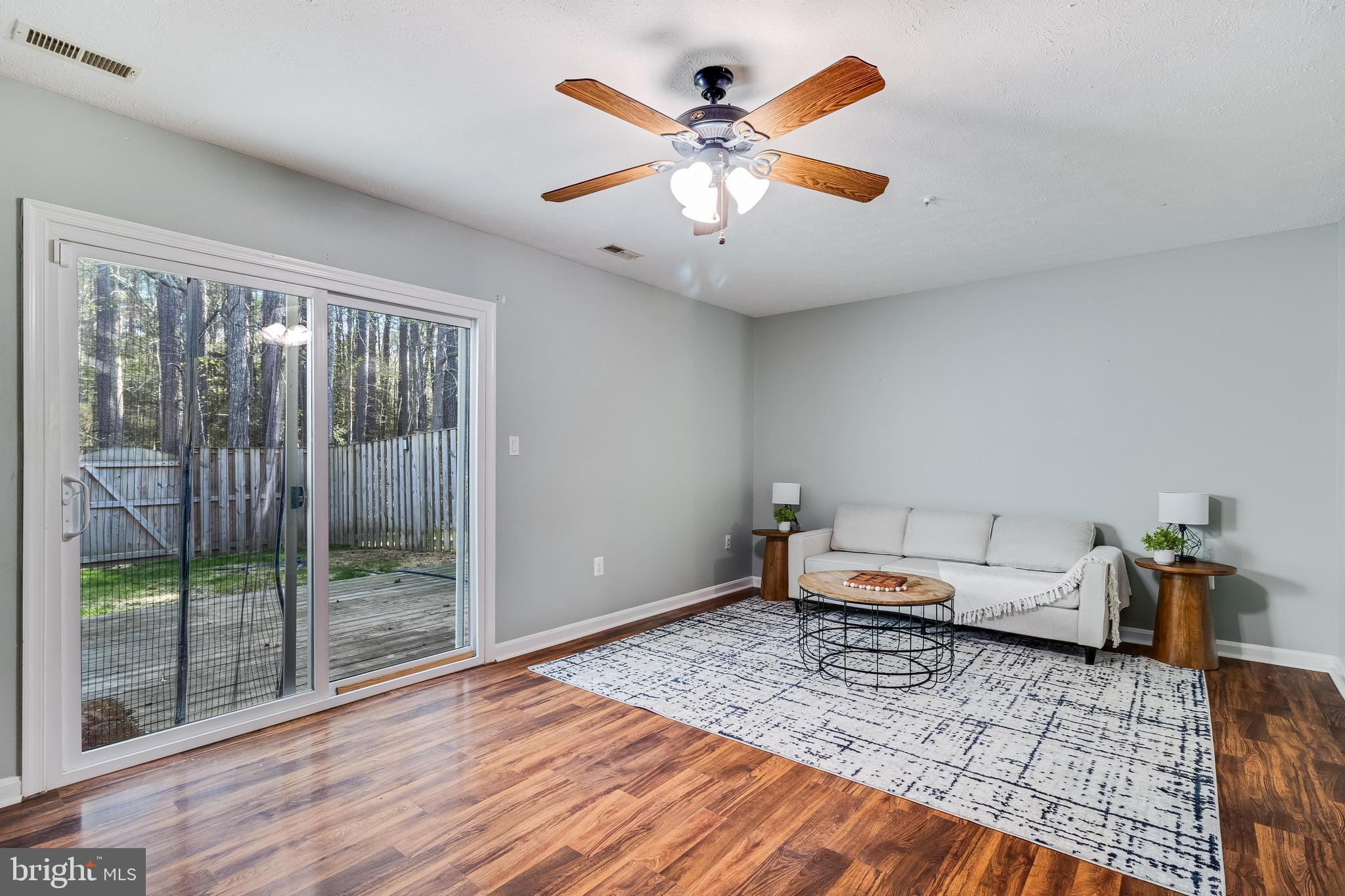 PICKETTS HARBOR - Residential