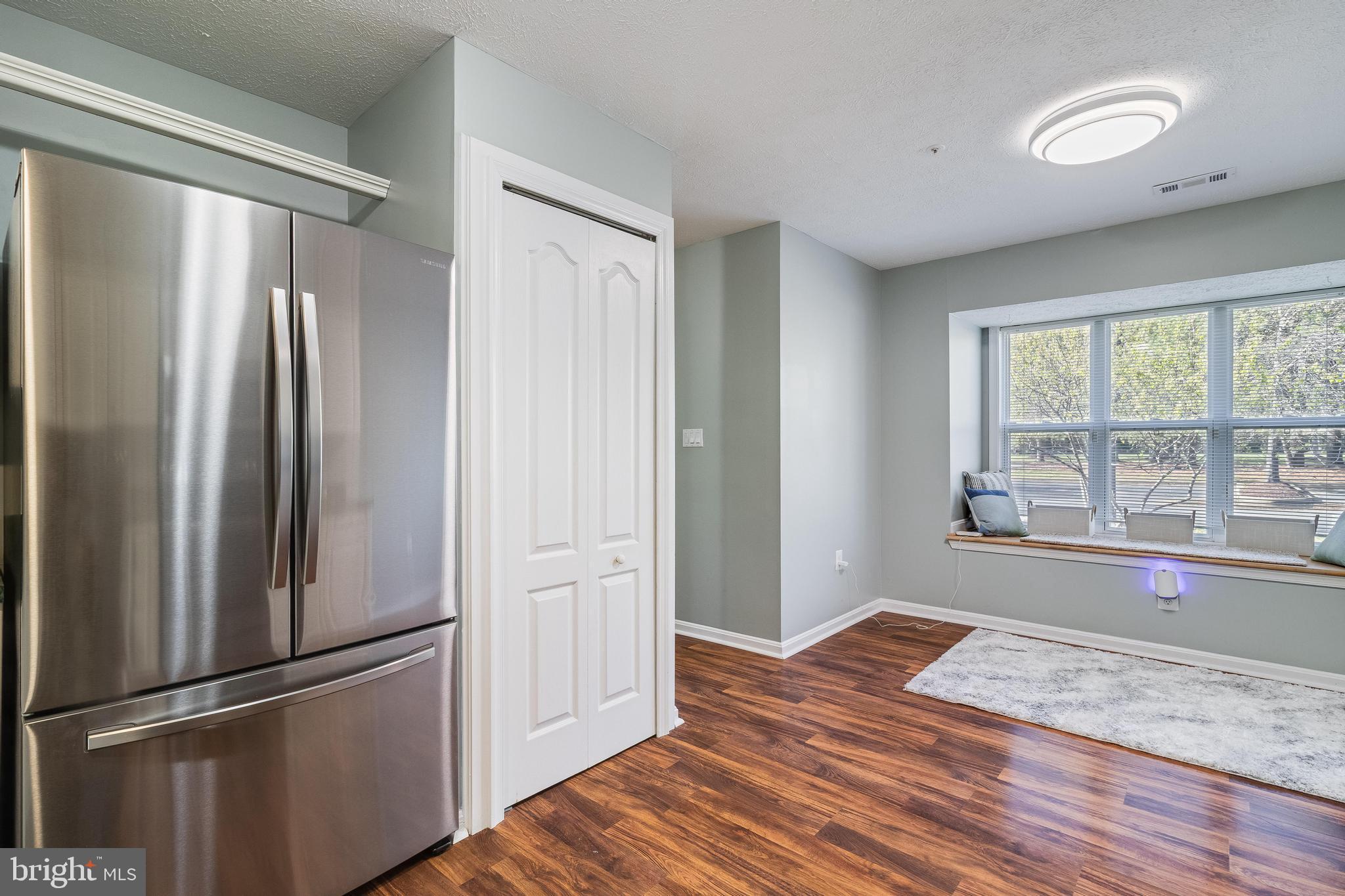 PICKETTS HARBOR - Residential