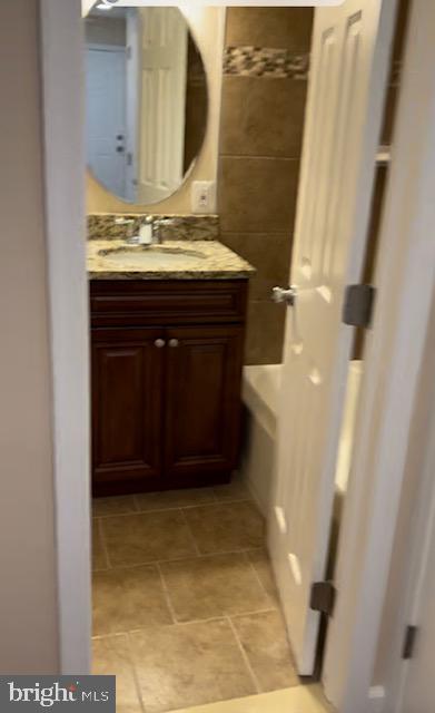 HOLLY HILL CONDOMINIUMS - Residential Lease