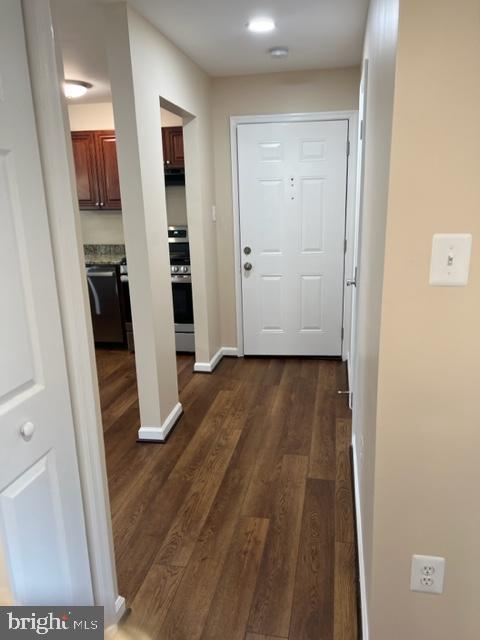 HOLLY HILL CONDOMINIUMS - Residential Lease