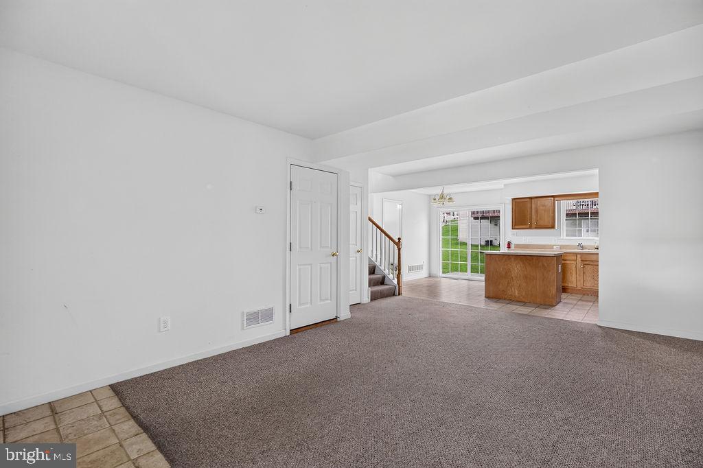 1015 ALEXANDER DRIVE