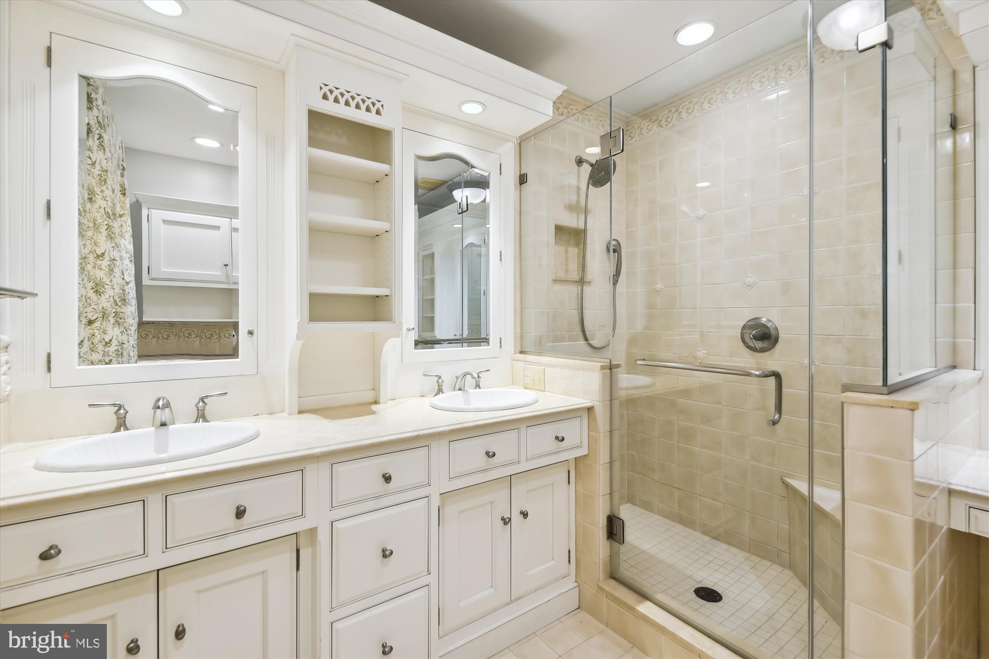 GREATER HOMELAND HISTORIC DISTRICT - Residential Lease