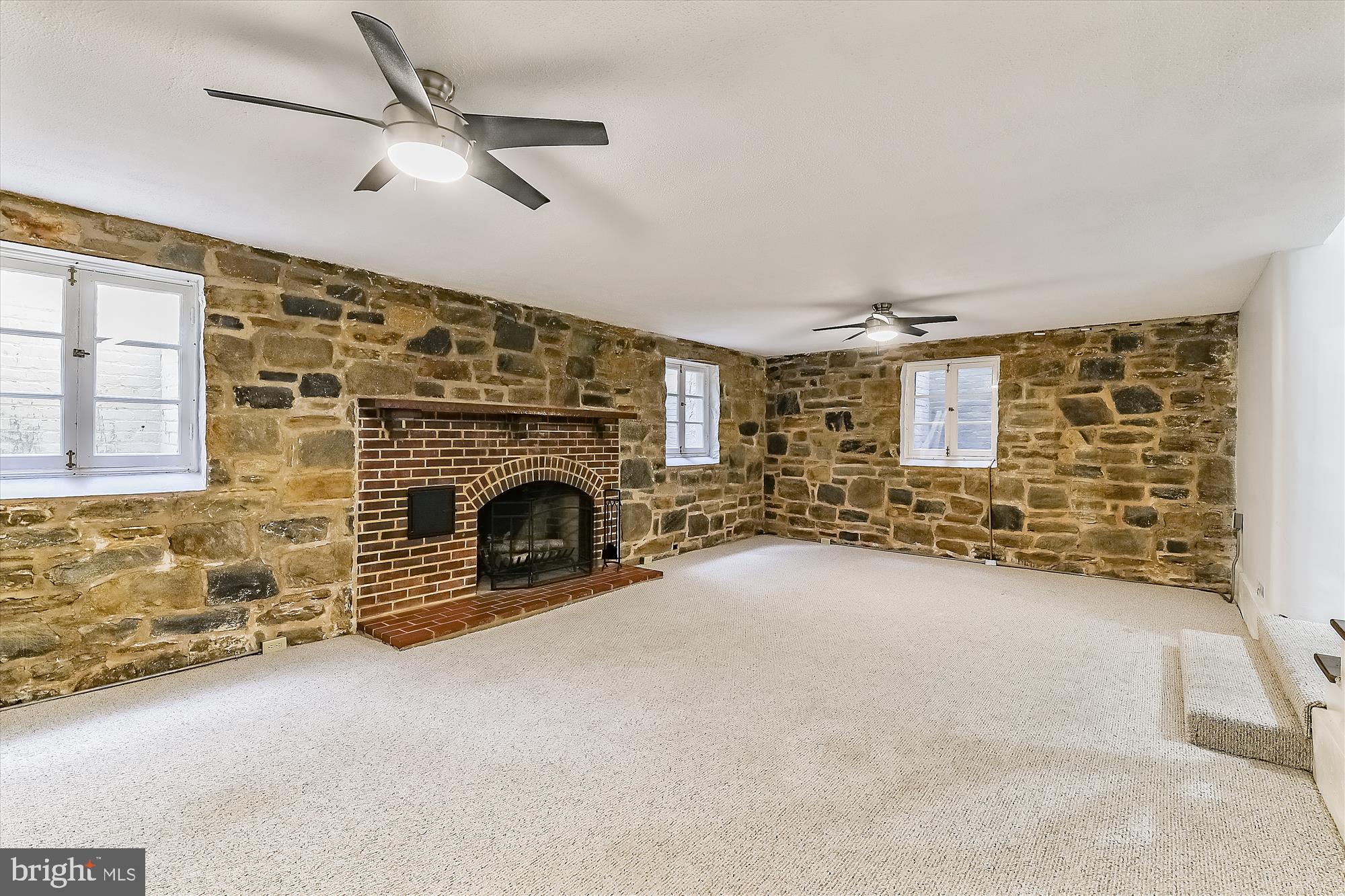 GREATER HOMELAND HISTORIC DISTRICT - Residential Lease