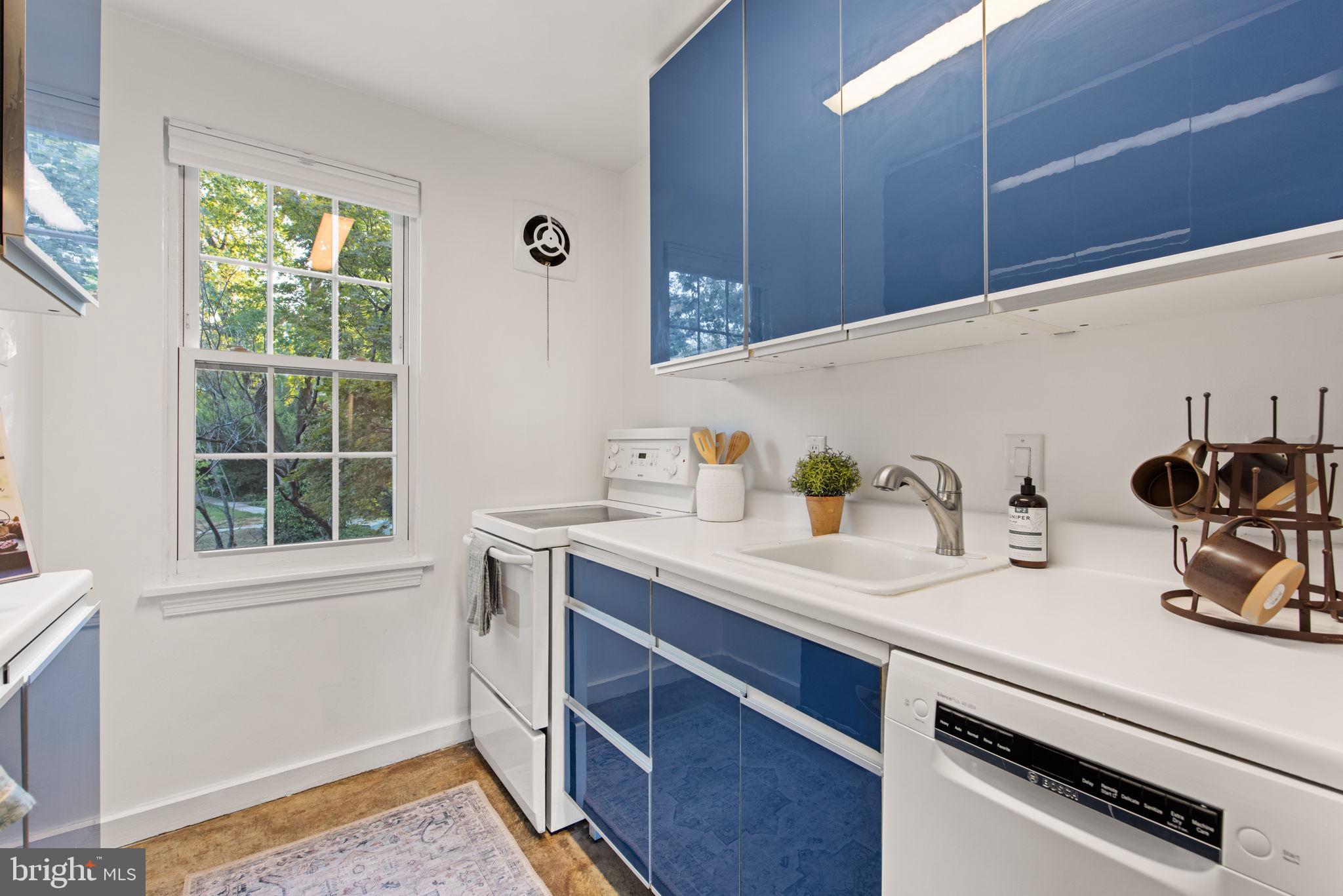 AUBURN VILLAGE - Residential