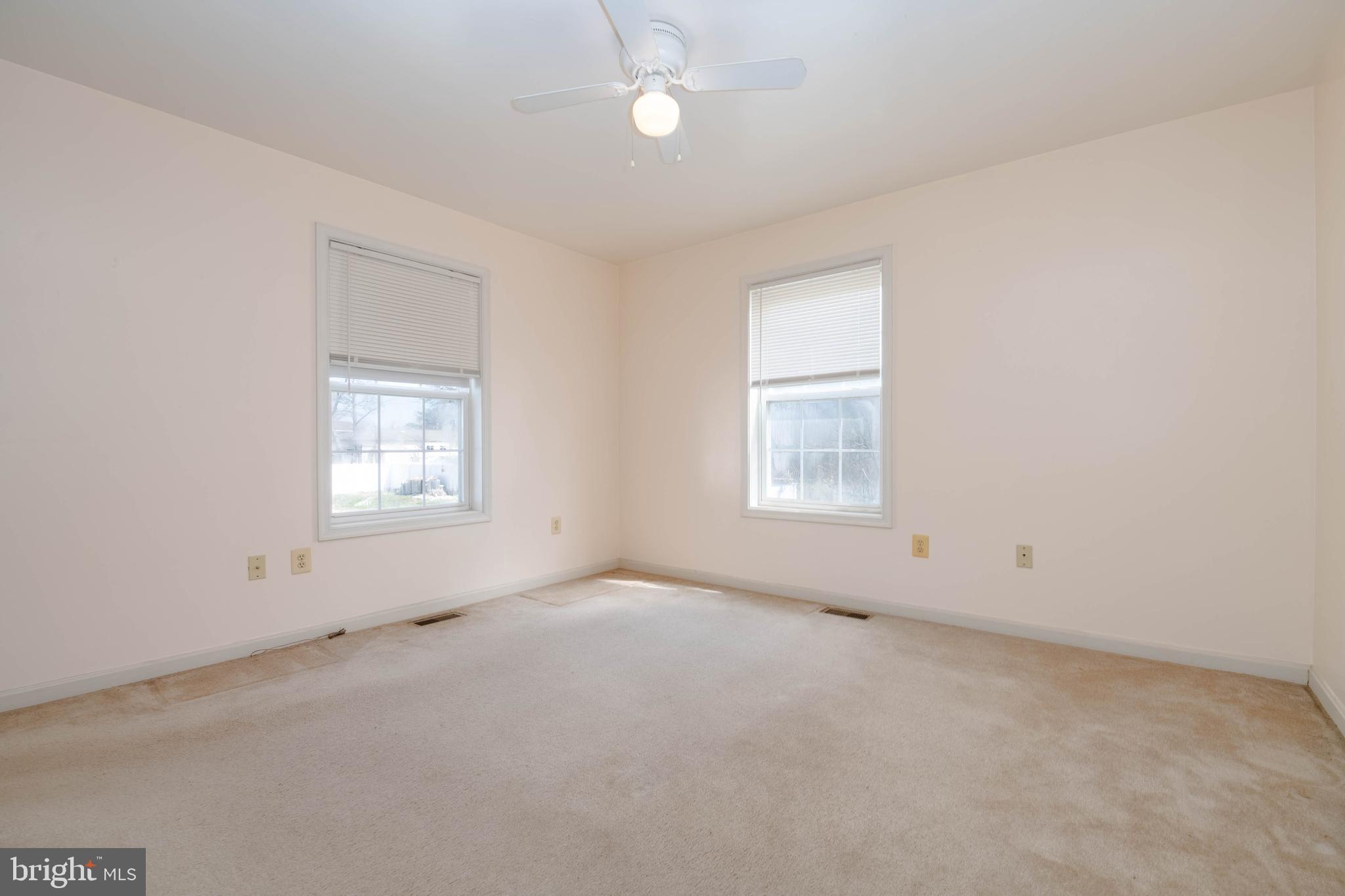SILVER SANDS - Residential