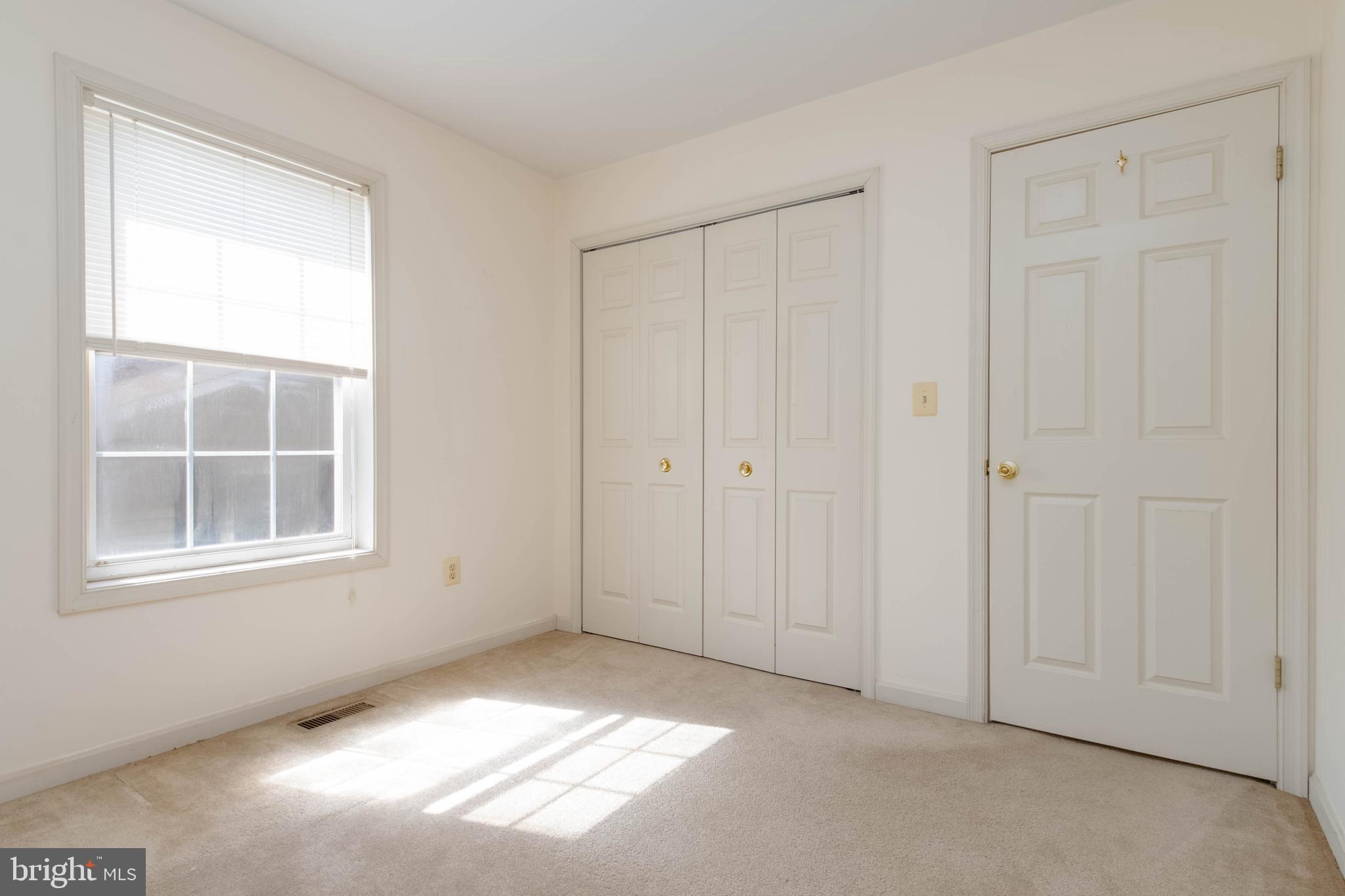 SILVER SANDS - Residential