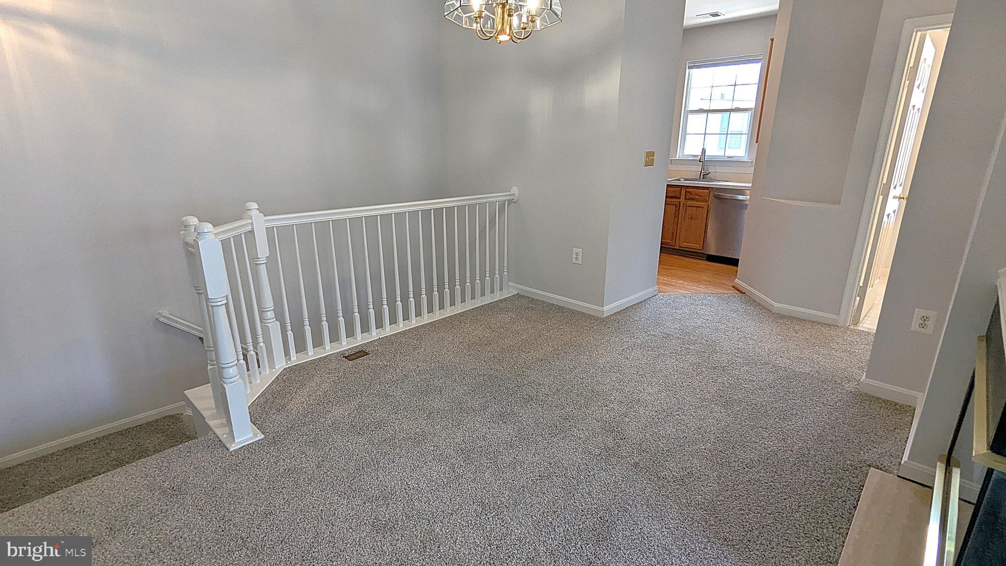 SUTTON RIDGE - Residential