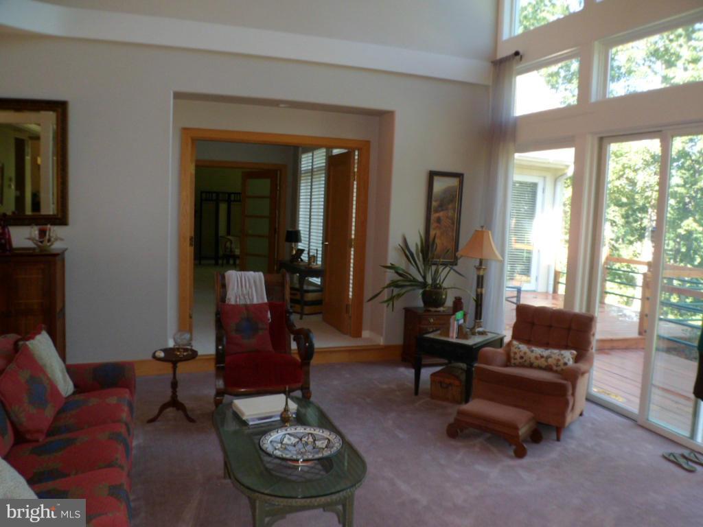 TOWN CREEK - Residential Lease