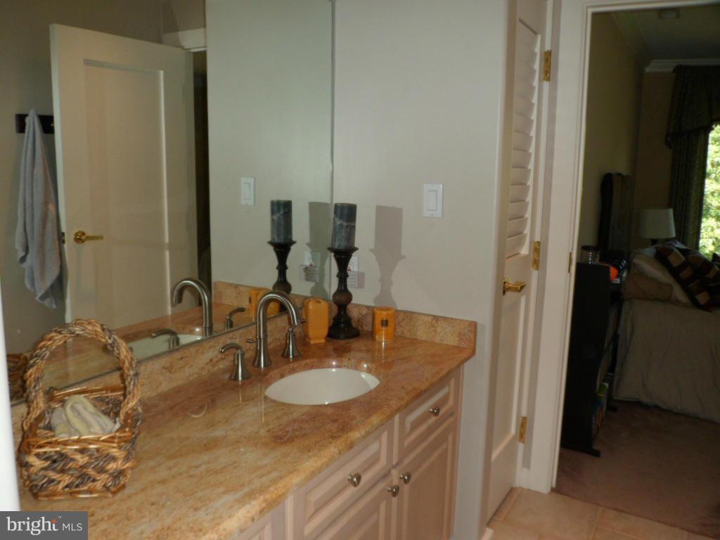 TOWN CREEK - Residential Lease