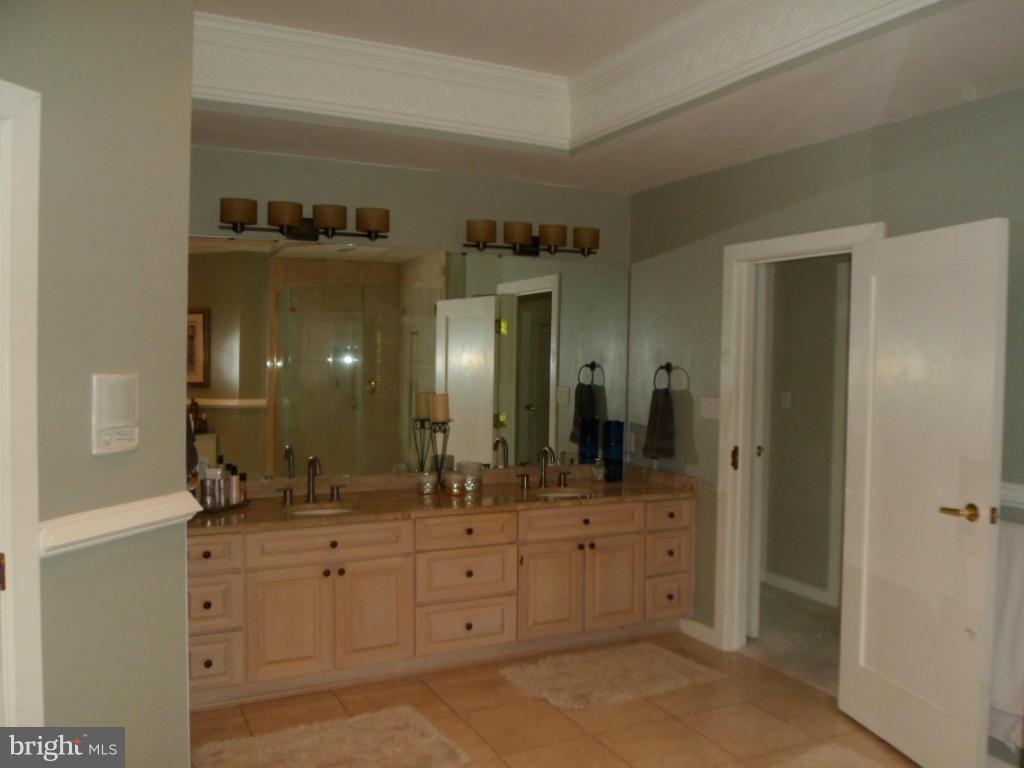 TOWN CREEK - Residential Lease