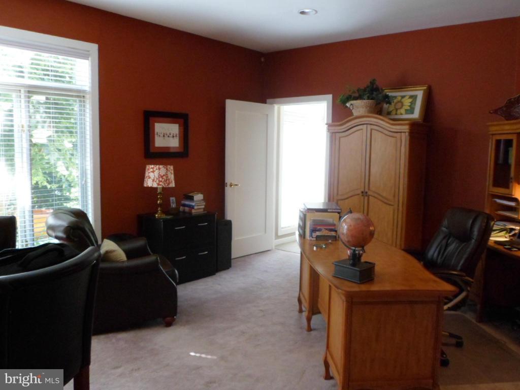 TOWN CREEK - Residential Lease