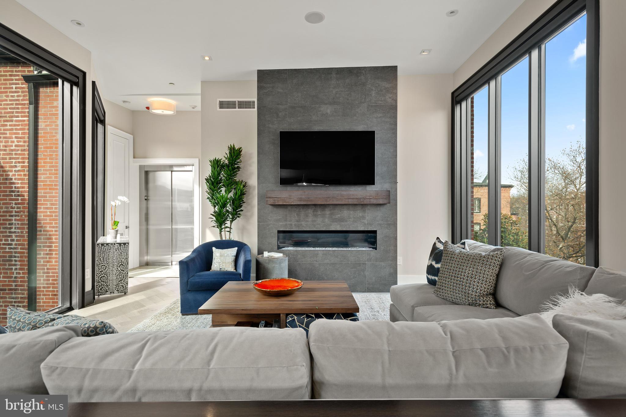 LOGAN - Residential