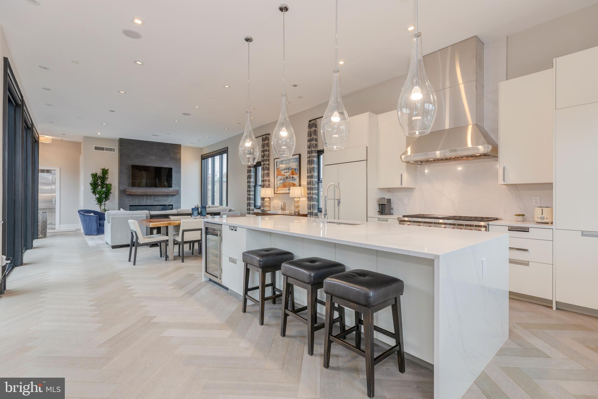 LOGAN - Residential