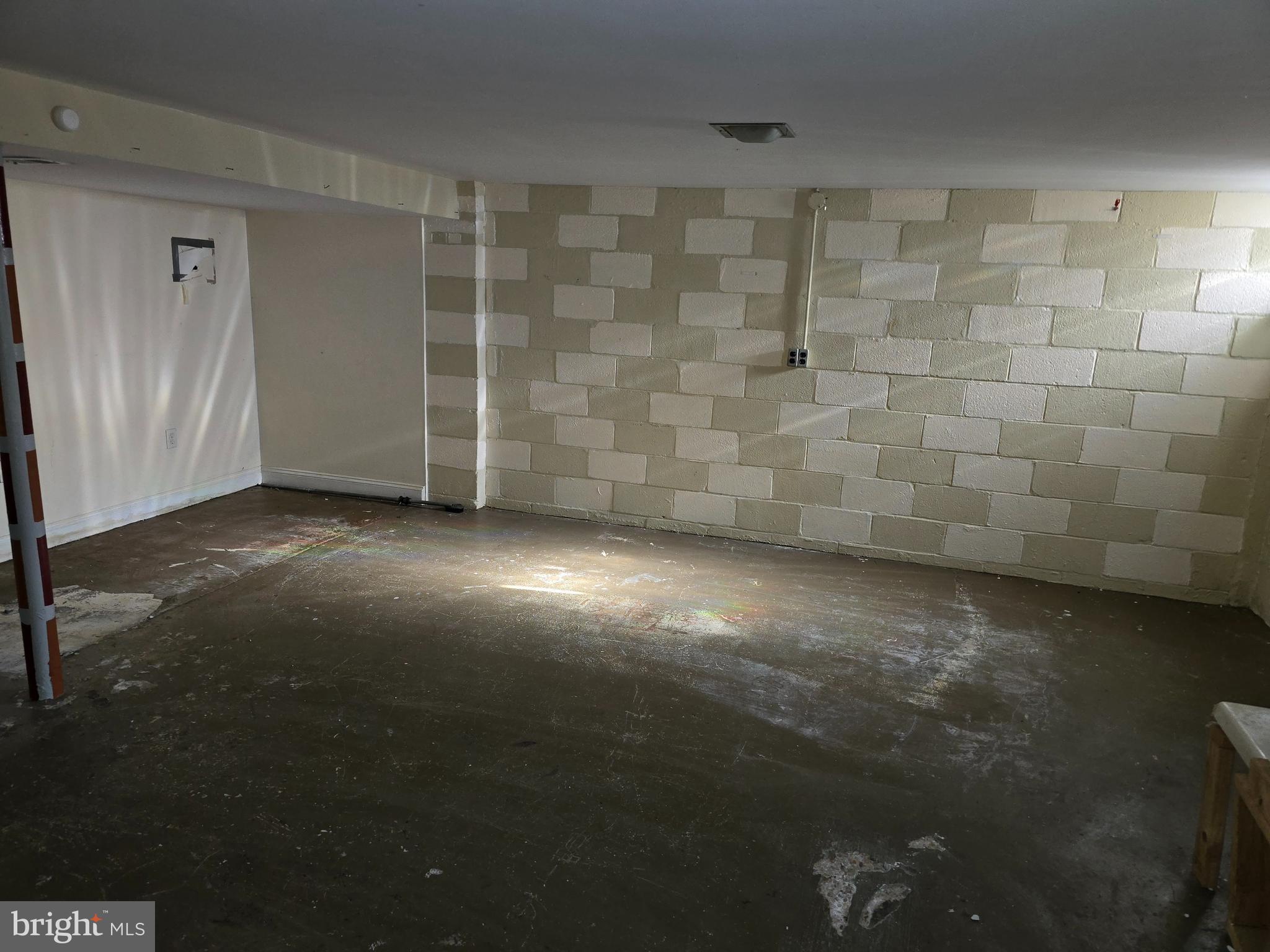 WOODBOURNE HEIGHTS - Residential