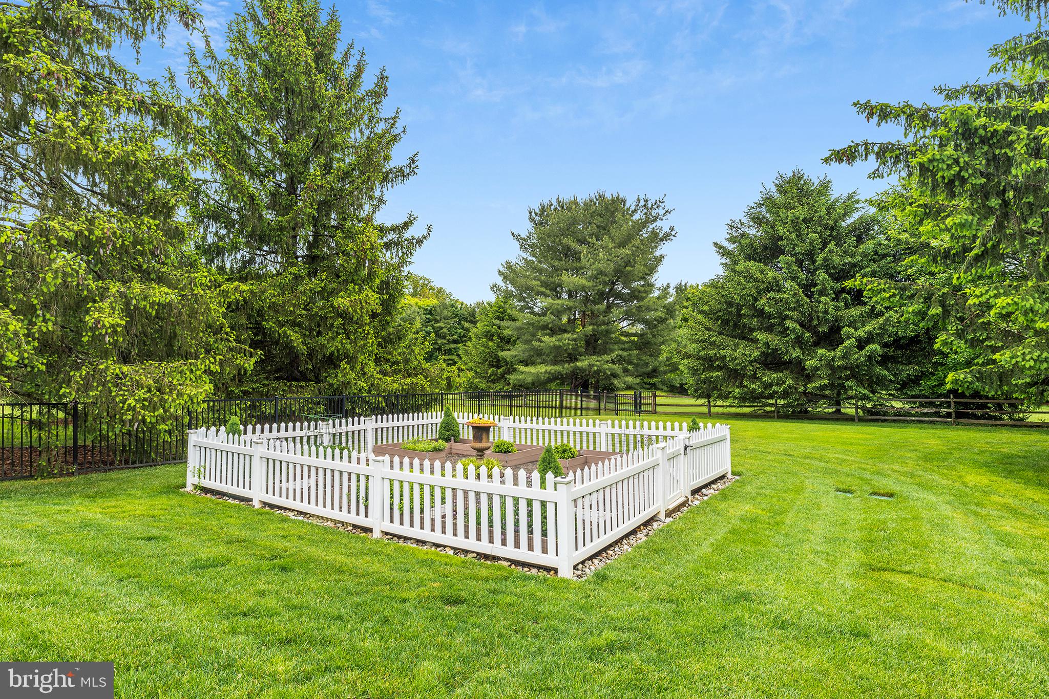 BOWMANS TOWER FARM - Residential