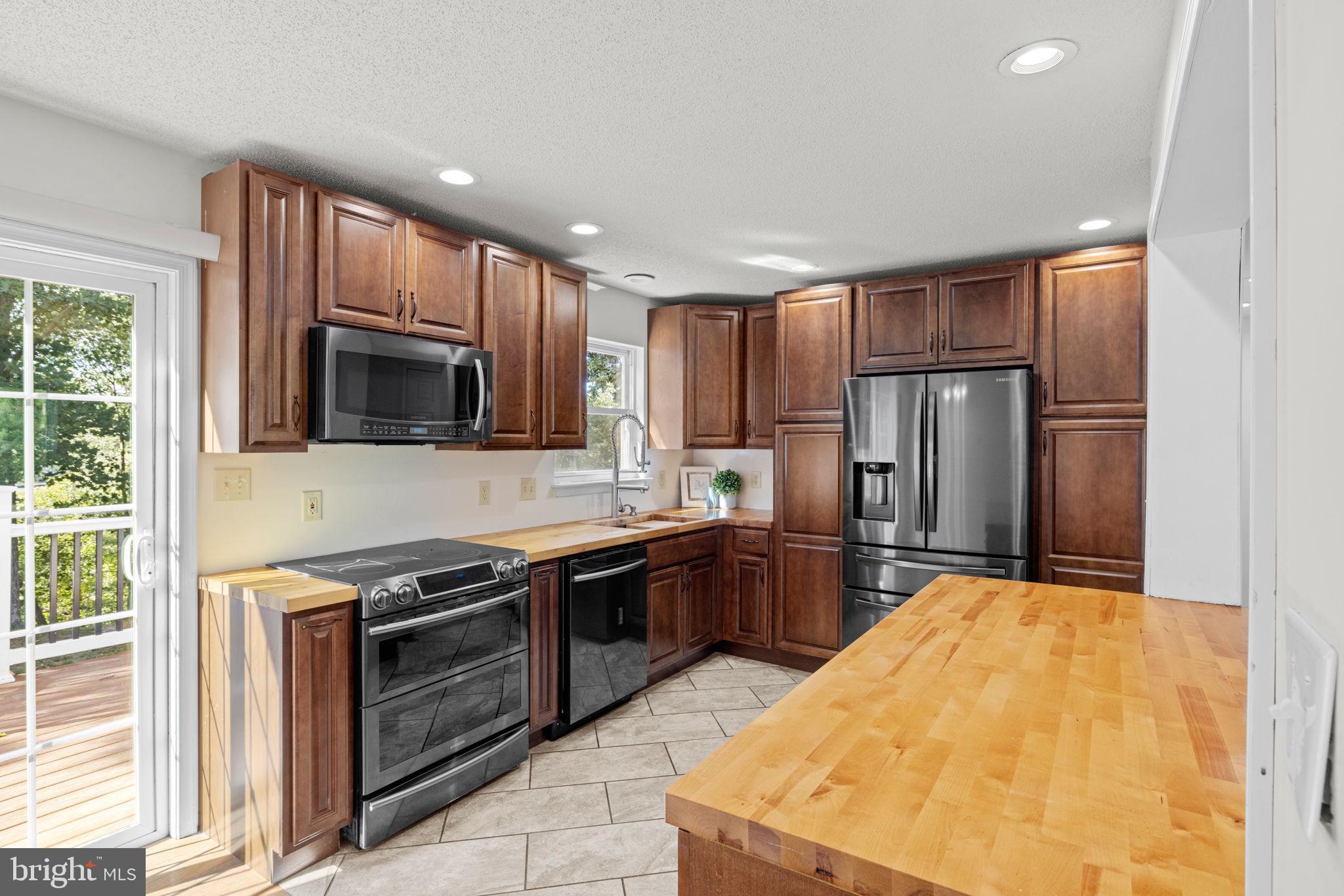 CARLISLE HEIGHTS - Residential