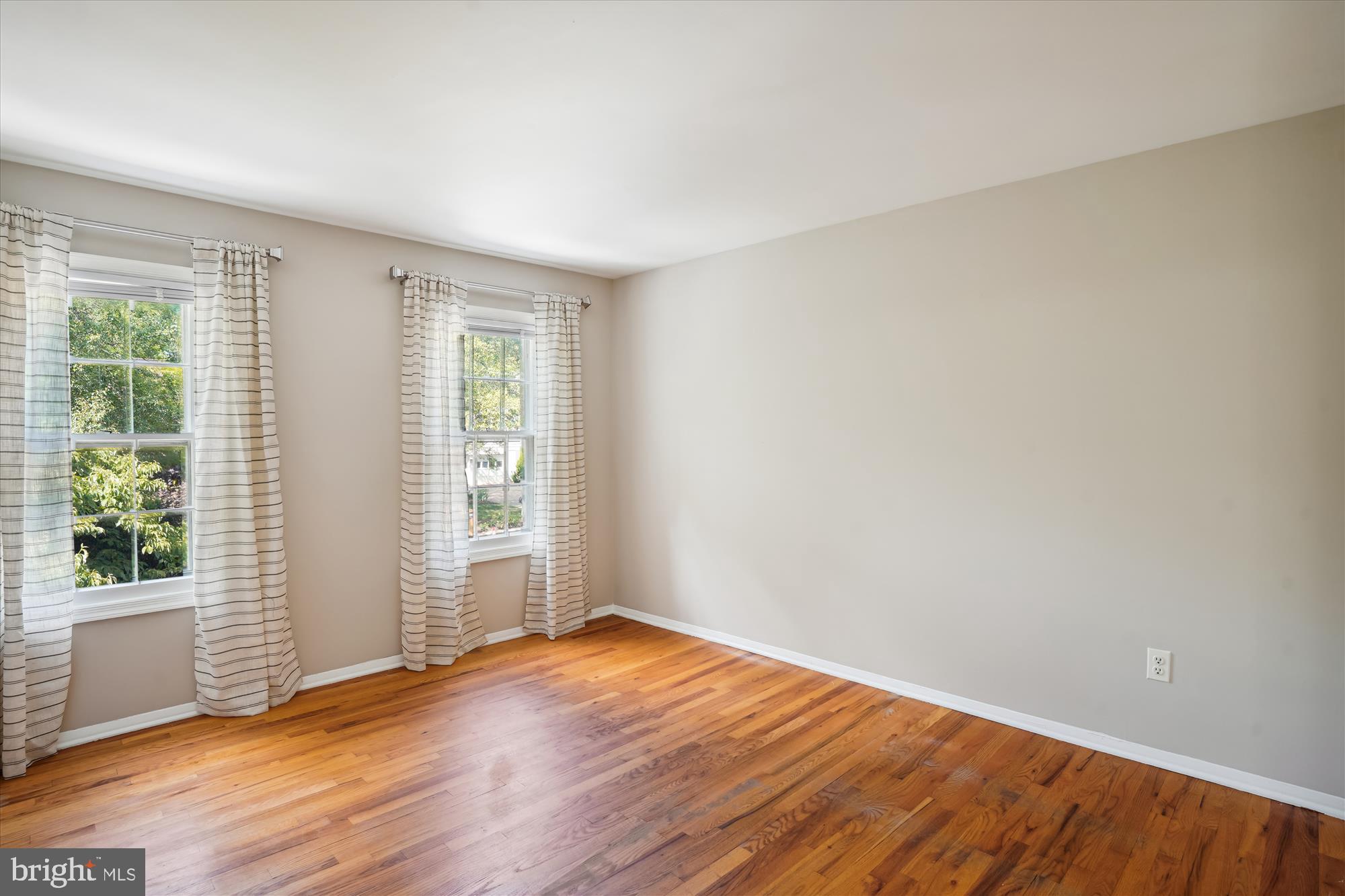 POTOMAC COMMONS - Residential