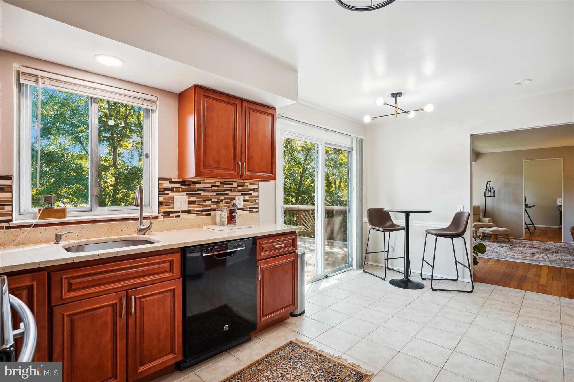 POTOMAC COMMONS - Residential