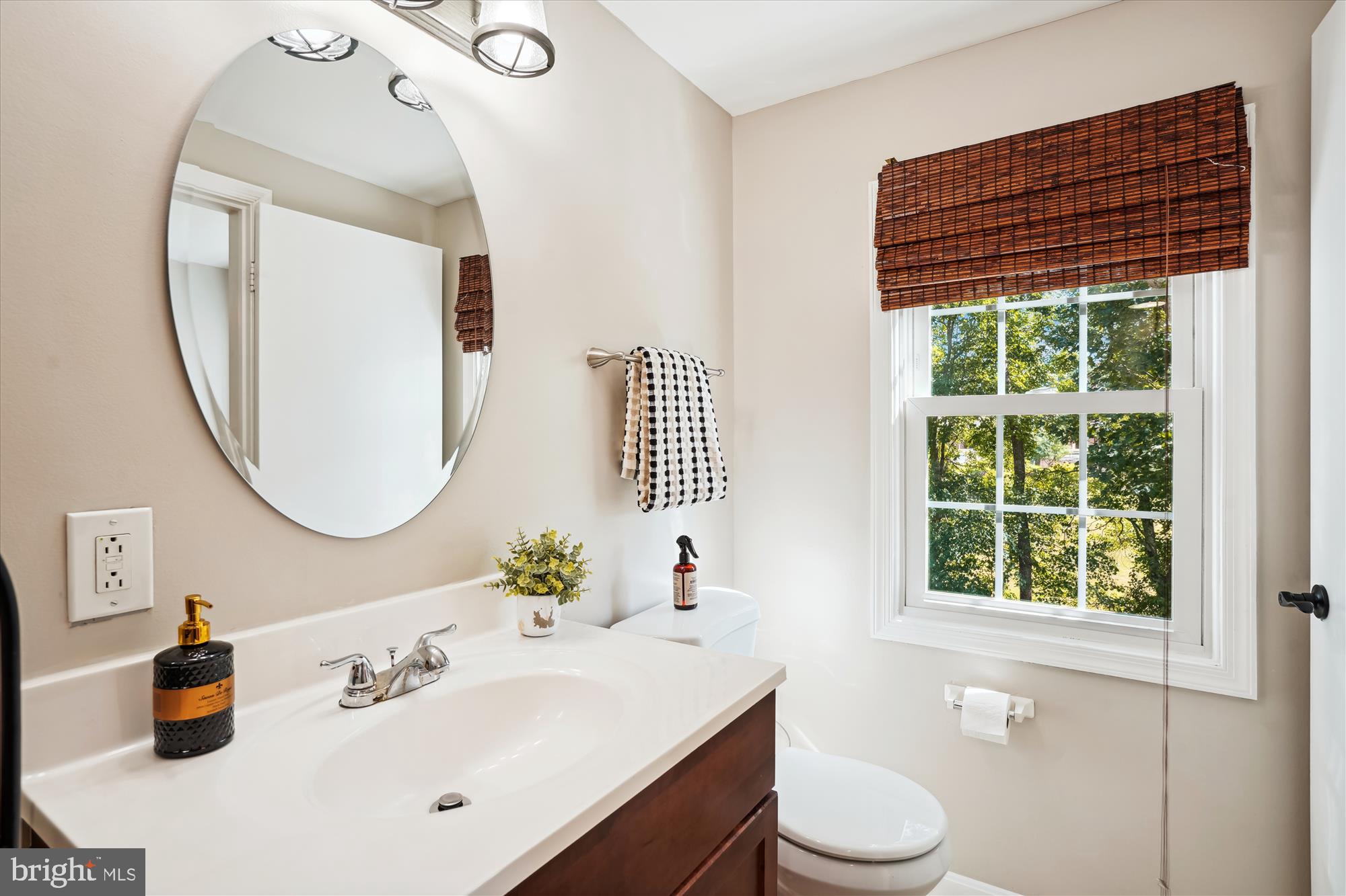 POTOMAC COMMONS - Residential