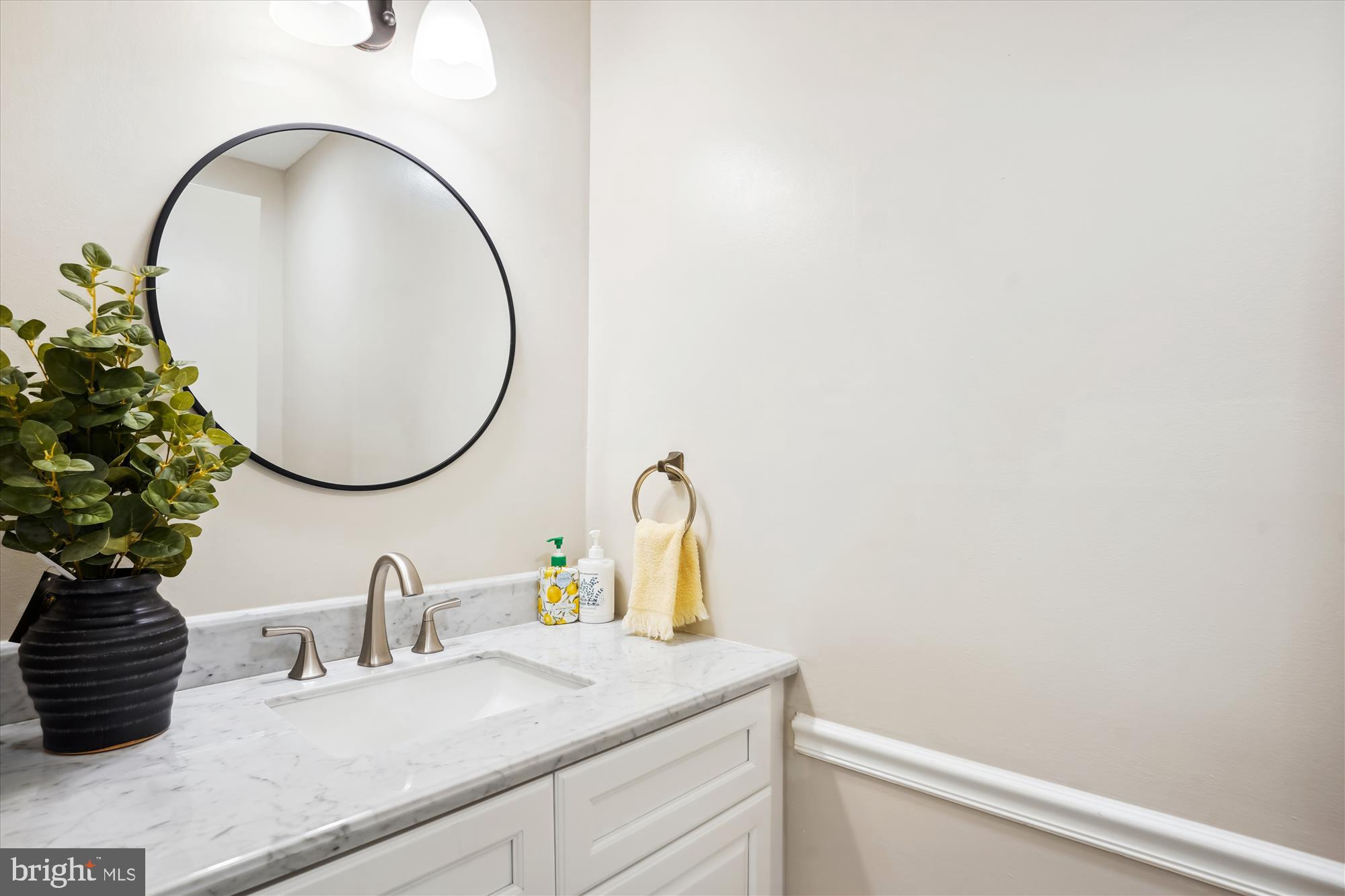 POTOMAC COMMONS - Residential