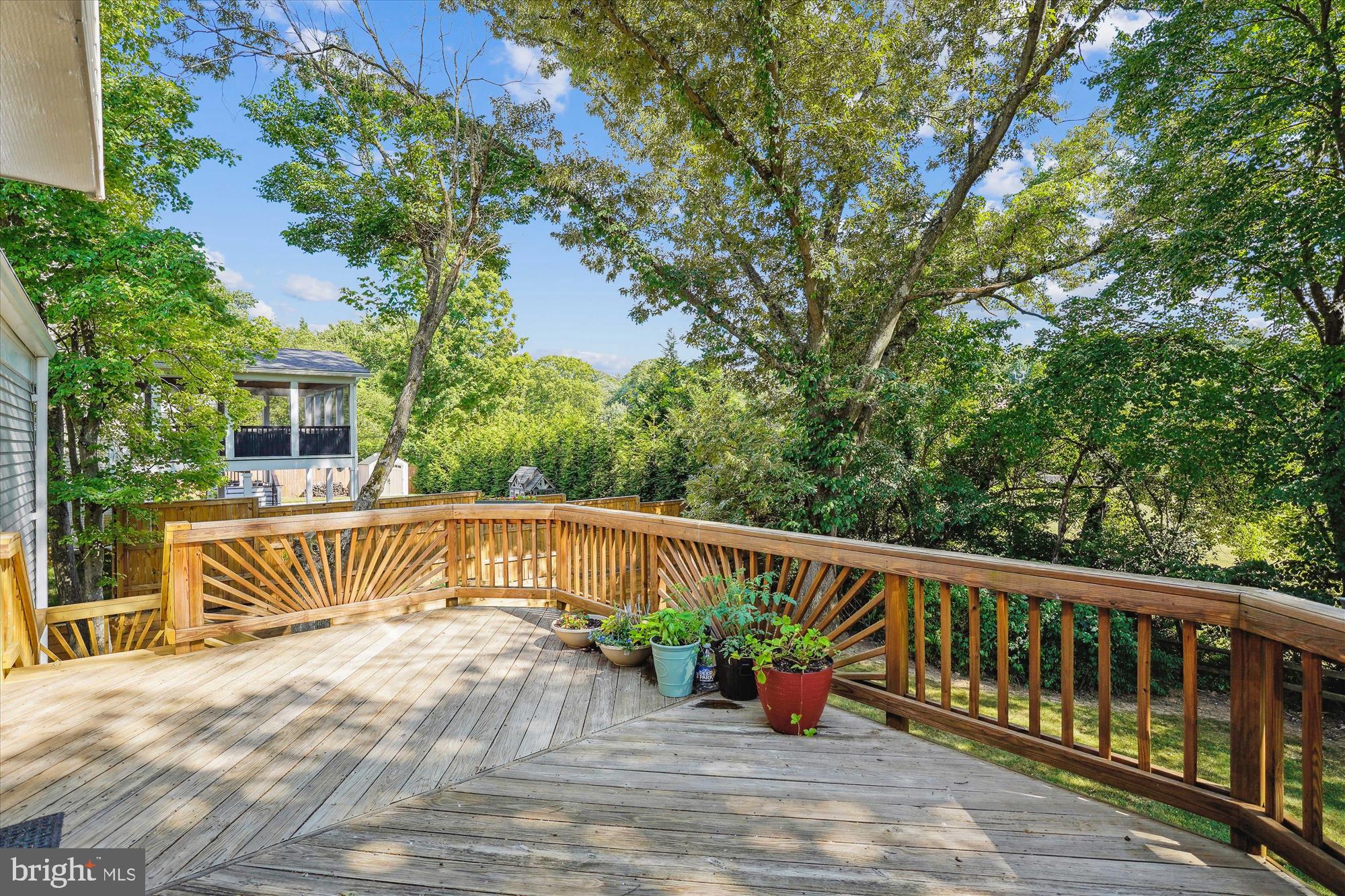 POTOMAC COMMONS - Residential