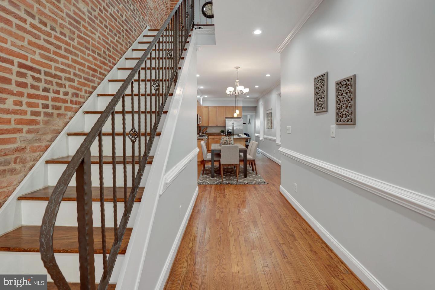 RIVERSIDE - Residential Lease