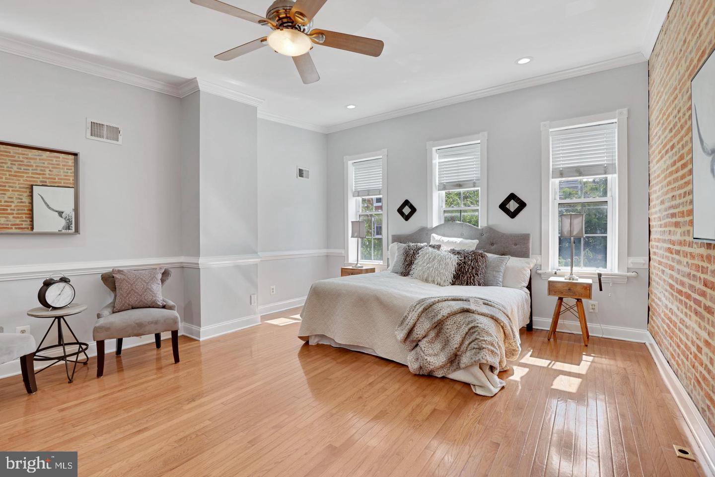 RIVERSIDE - Residential Lease