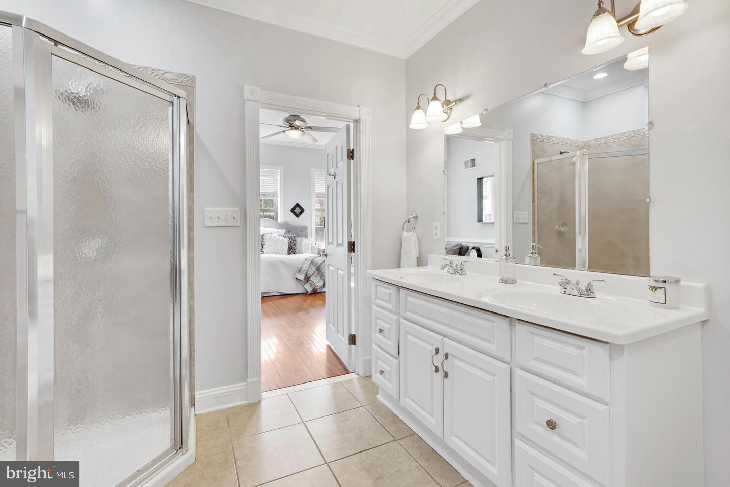 RIVERSIDE - Residential Lease