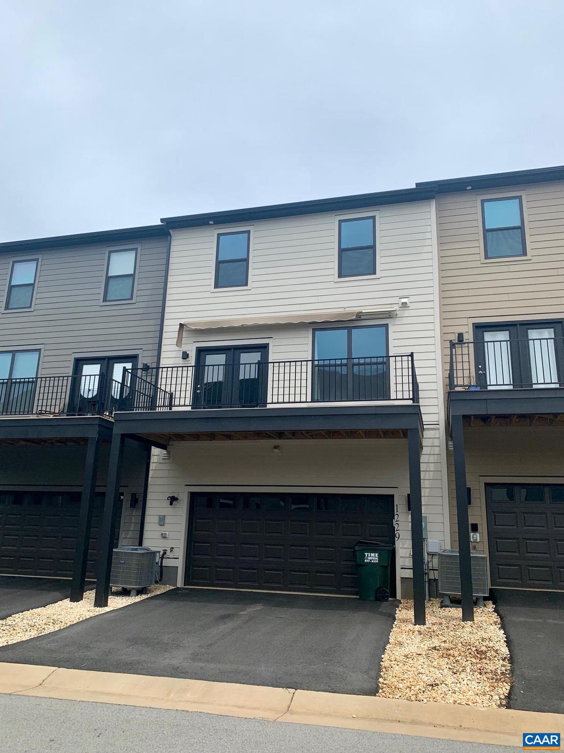 OLD TRAIL - Residential Lease