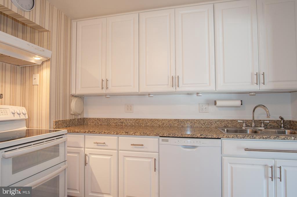 SUNNY RIDGE ESTATES - Residential Lease