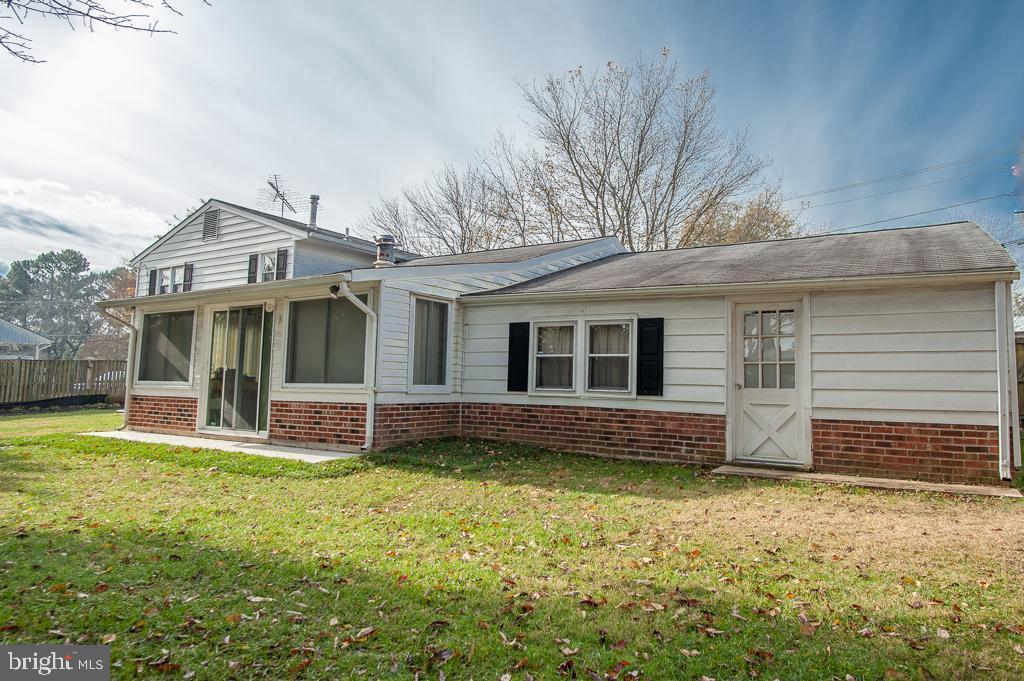 SUNNY RIDGE ESTATES - Residential Lease