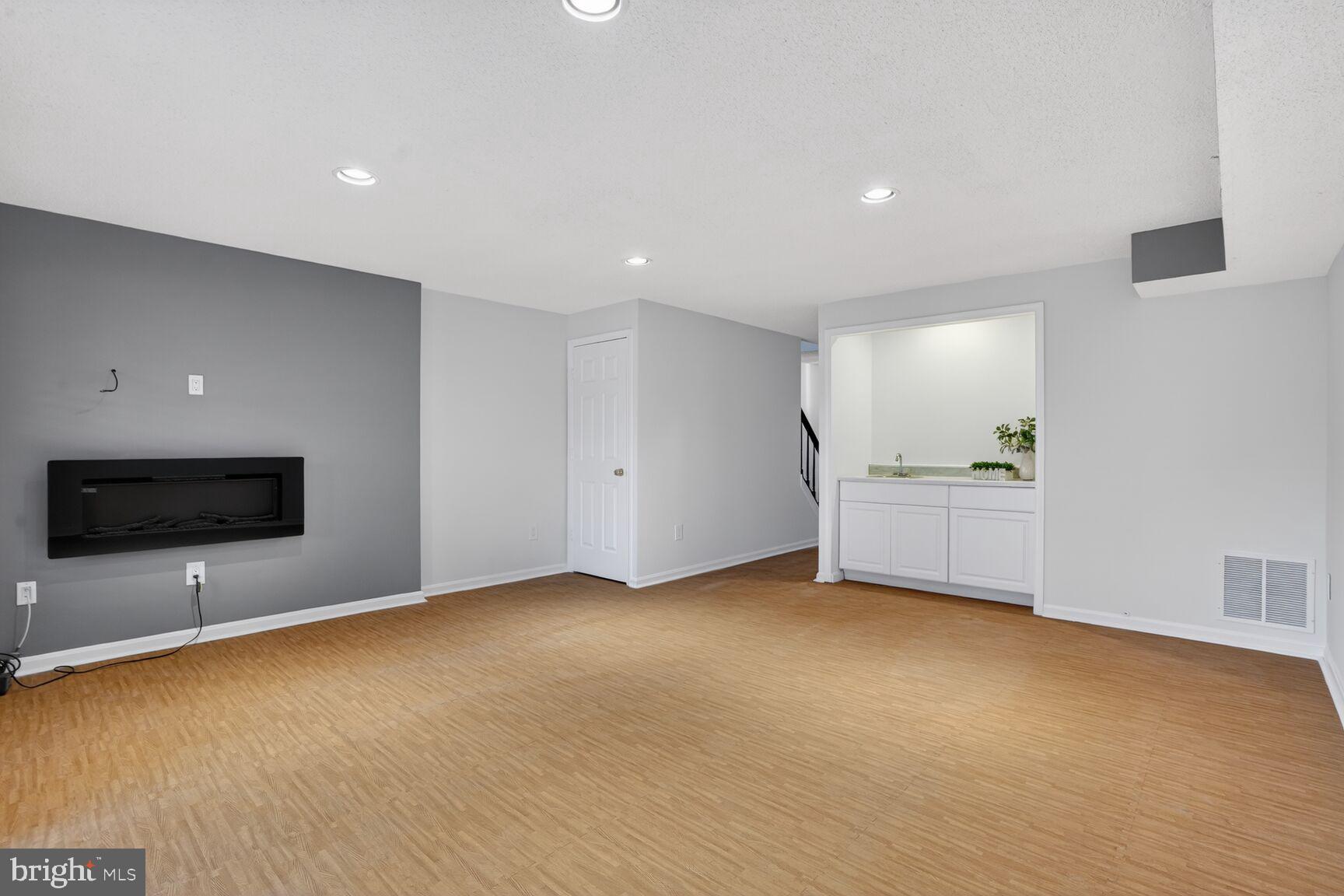 PENDERBROOK - Residential