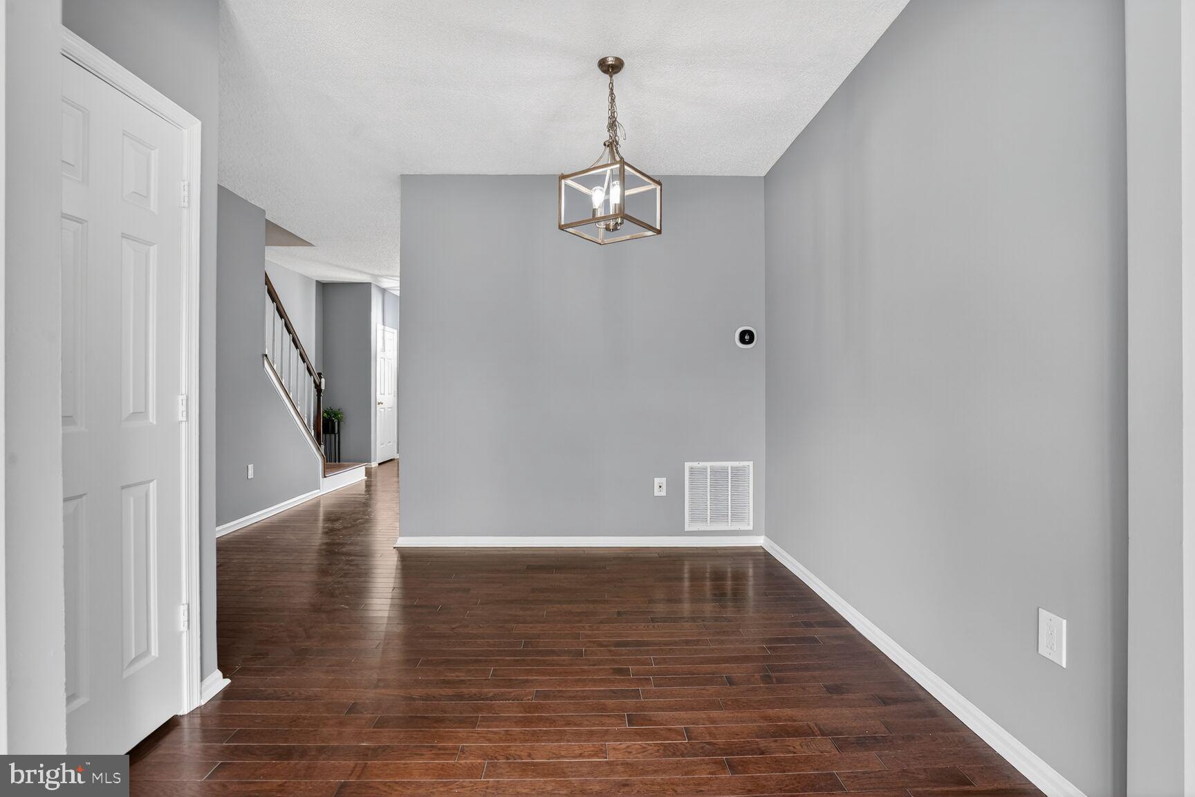 PENDERBROOK - Residential