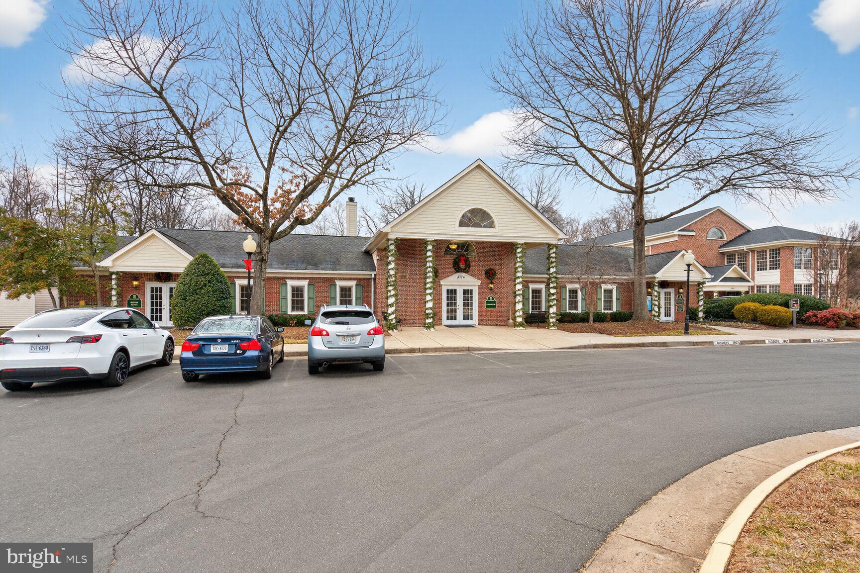 PENDERBROOK - Residential