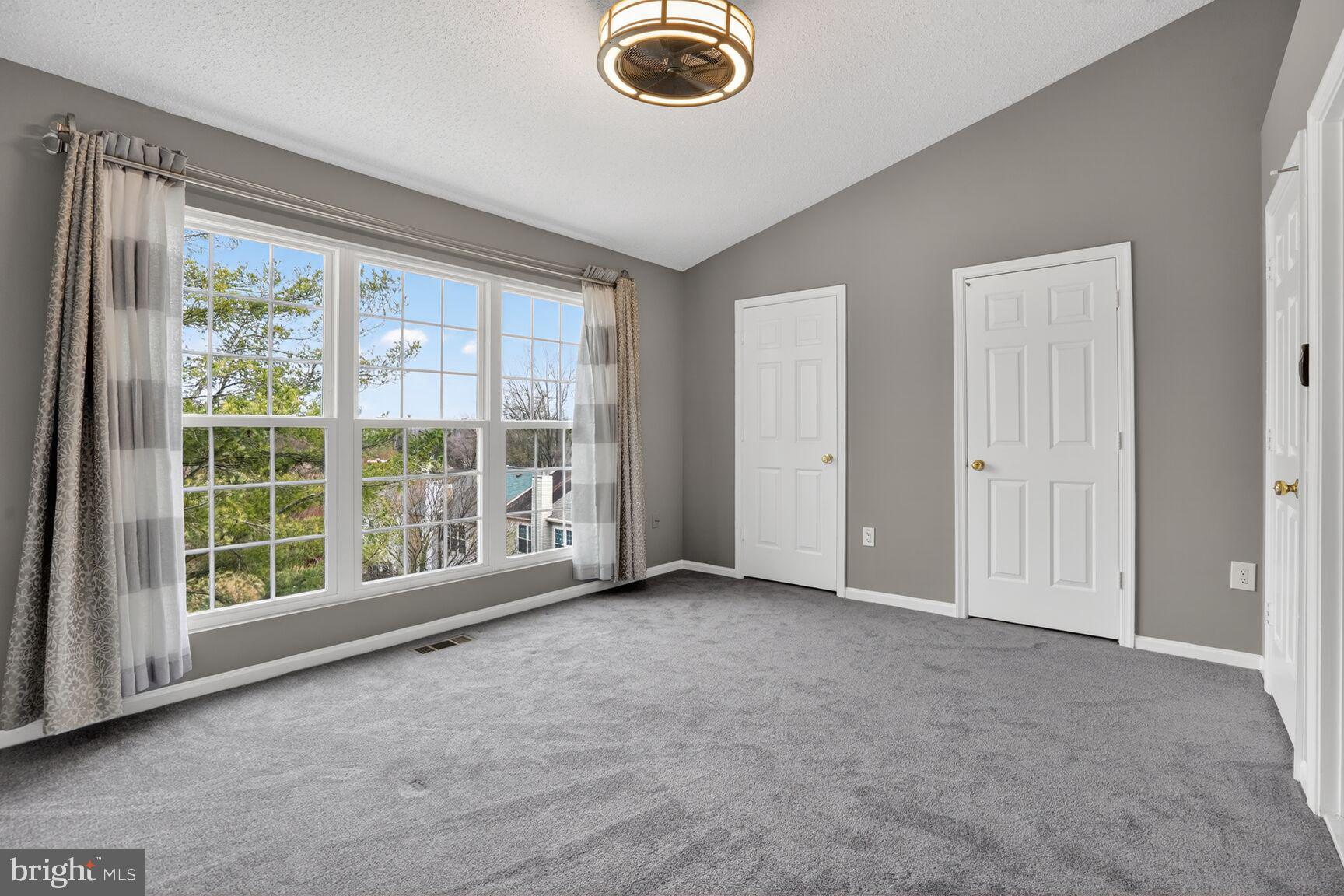 PENDERBROOK - Residential