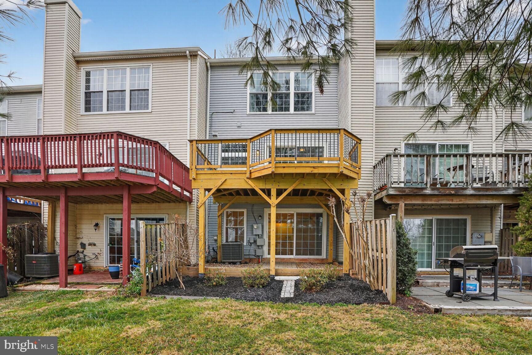 PENDERBROOK - Residential