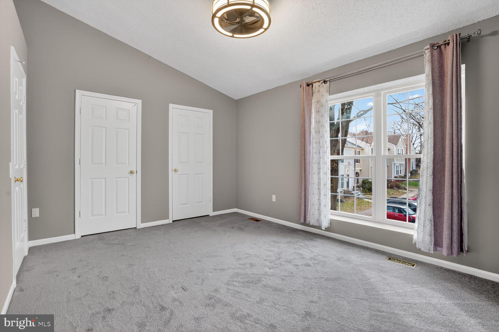 PENDERBROOK - Residential