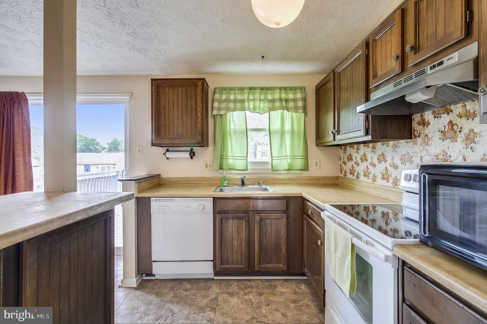 GOLDENTREE - Residential