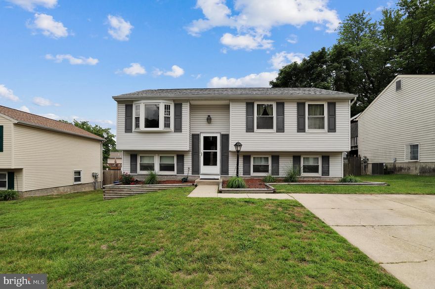 Bring your best offer. Sellers are motivated. Owners may be on-site due to limited mobility. Come see this lovely 4 bedroom, 2.5 bathroom Split Foyer home in Essex, MD.  Eat-in kitchen with vinyl floors. There is a newer deck off of the kitchen, fenced in yard and a driveway that fits two vehicles. Lower level has laundry and a walk out patio. Conveniently located for quick access to 695, I-95, White Marsh Mall and Amtrak