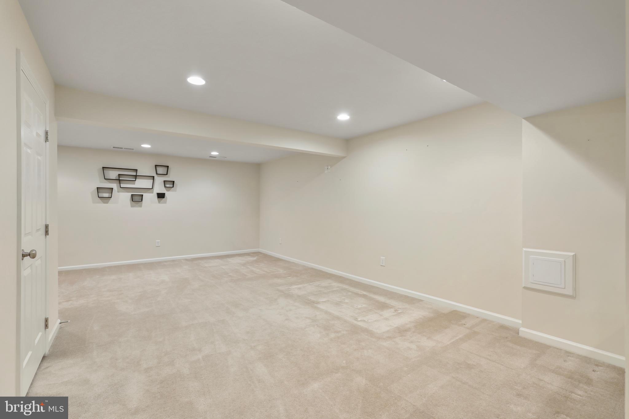 BROOKFIELD - Residential