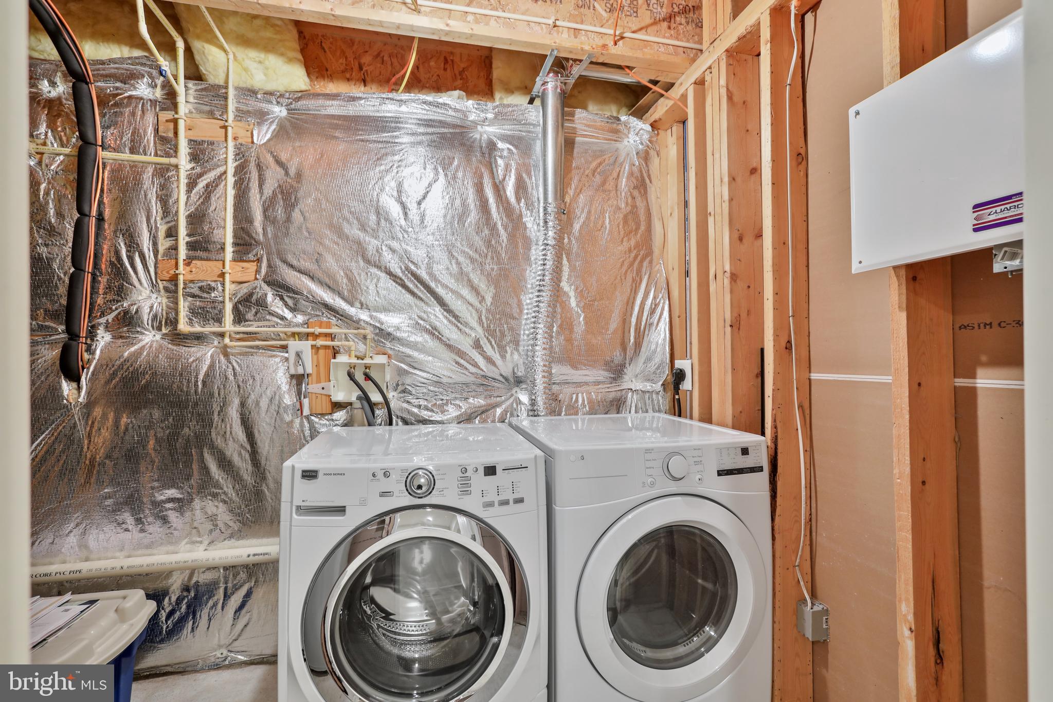 BROOKFIELD - Residential