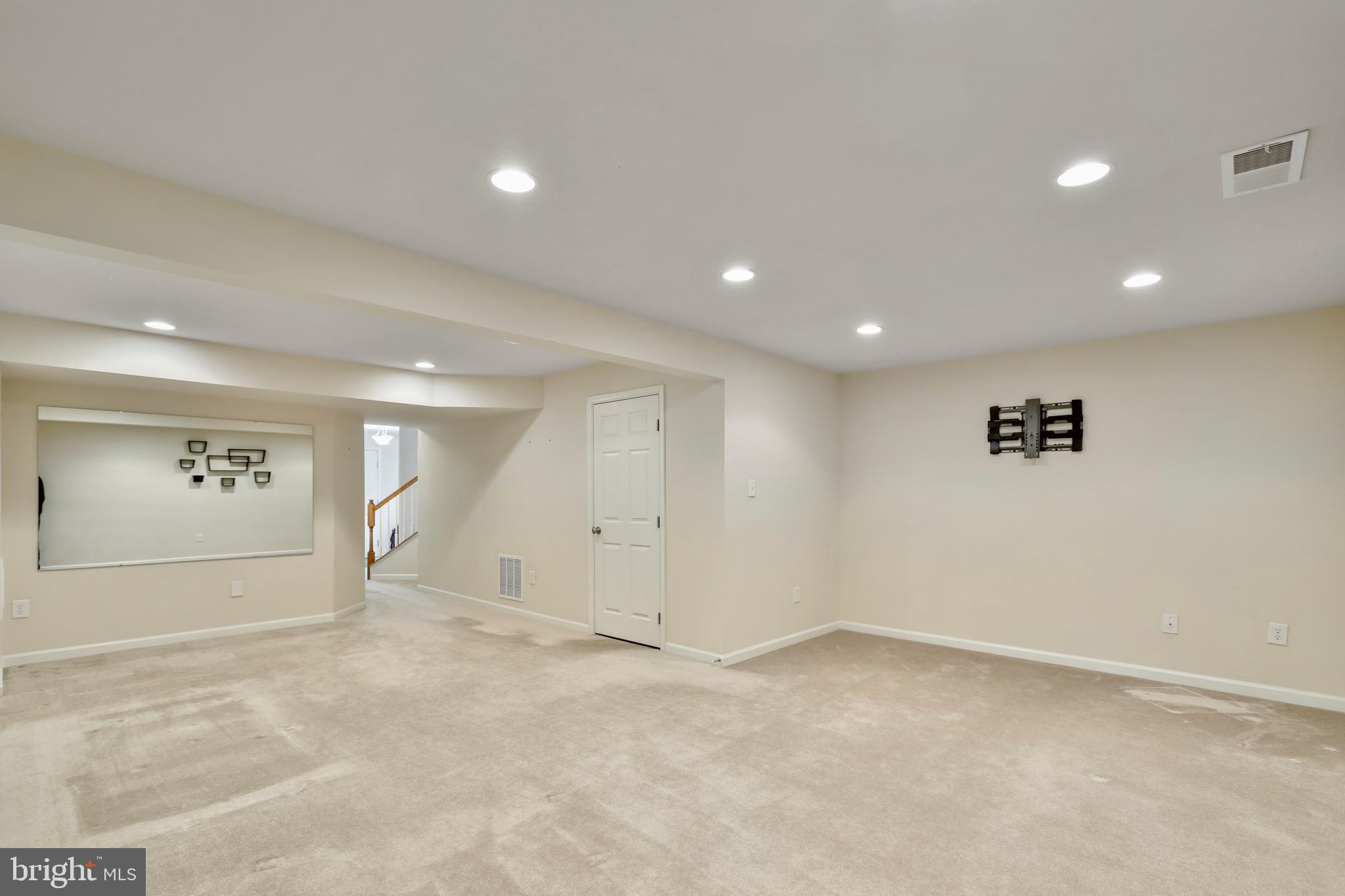 BROOKFIELD - Residential