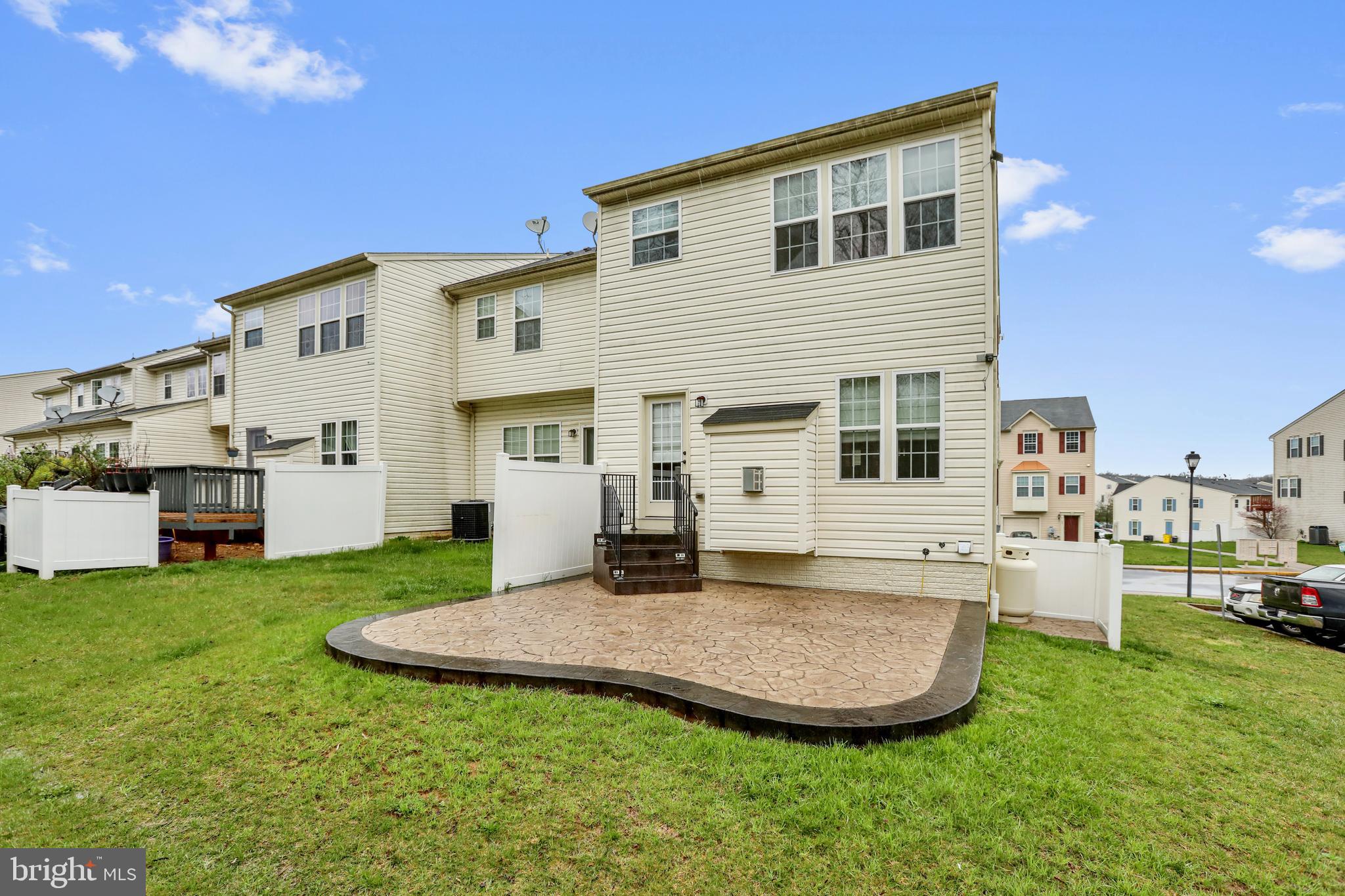 BROOKFIELD - Residential