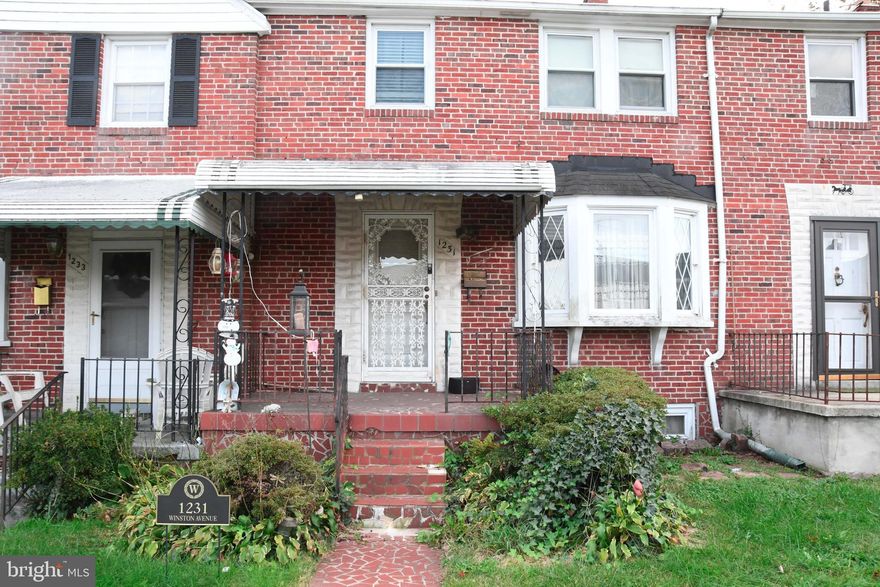 This is your opportunity to buy below market in a great neighborhood. Bring your ideas and sweat equity to bring this home back to a welcoming beauty. This 3 bedroom , 1 full, 1 half bath home is spacious with an open floor plan. Close to Universities and Hospitals. Off street parking too!
This is and estate sale and is sold strictly “ As Is”, seller will make no repairs.