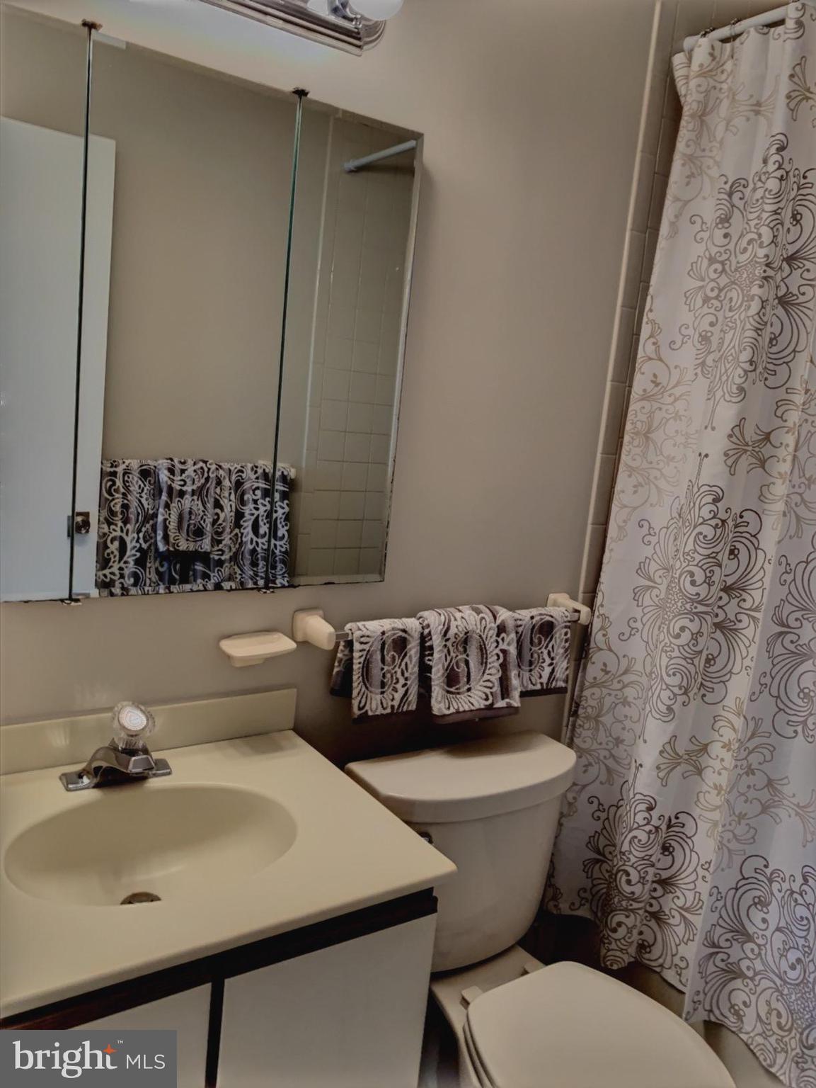 ANNALEE HEIGHTS - Residential