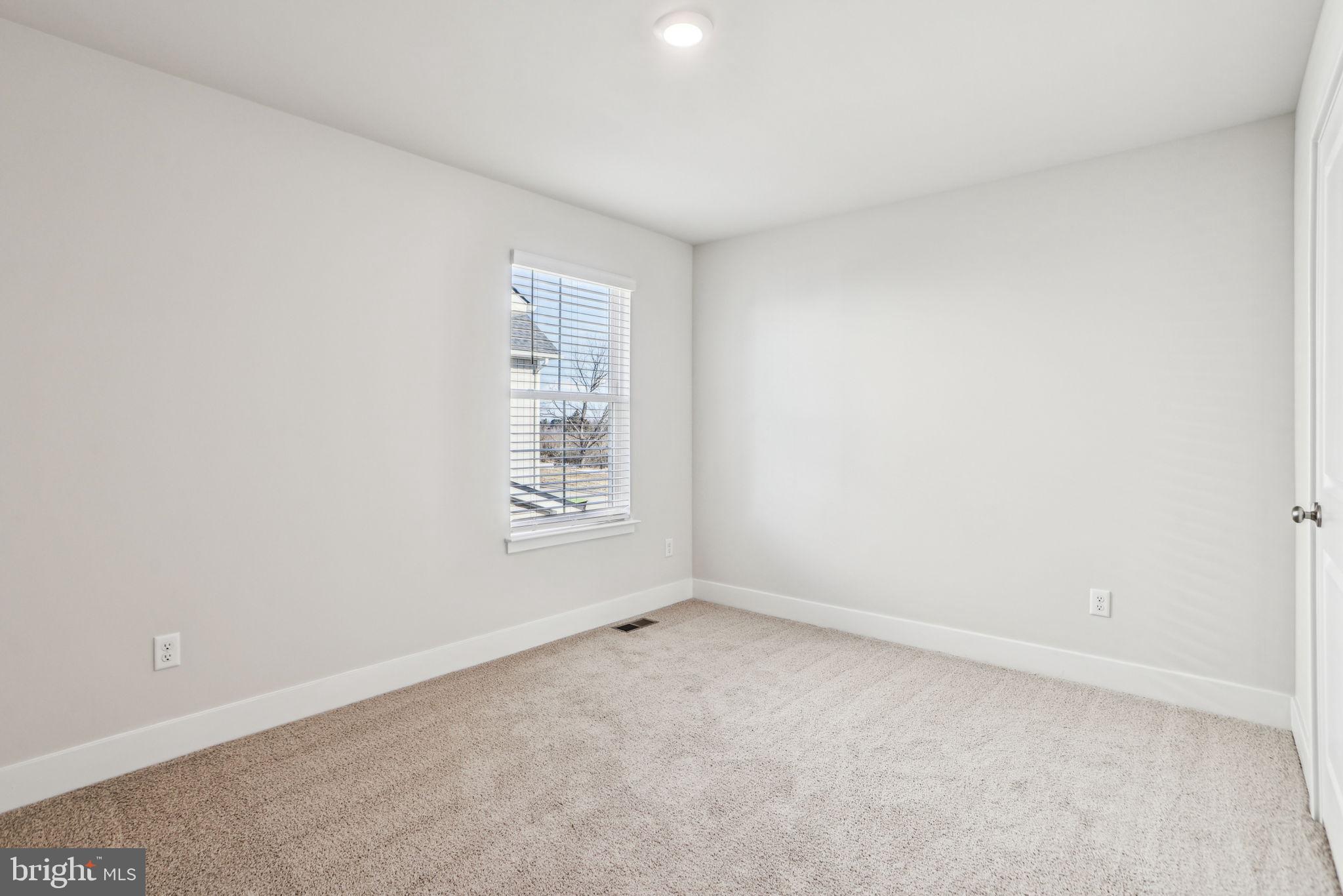 RETREAT AT WINDING CREEK - Residential